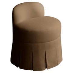 Roo Beistellsessel / Hocker aus Leinen von Frances Jean (Travertin)