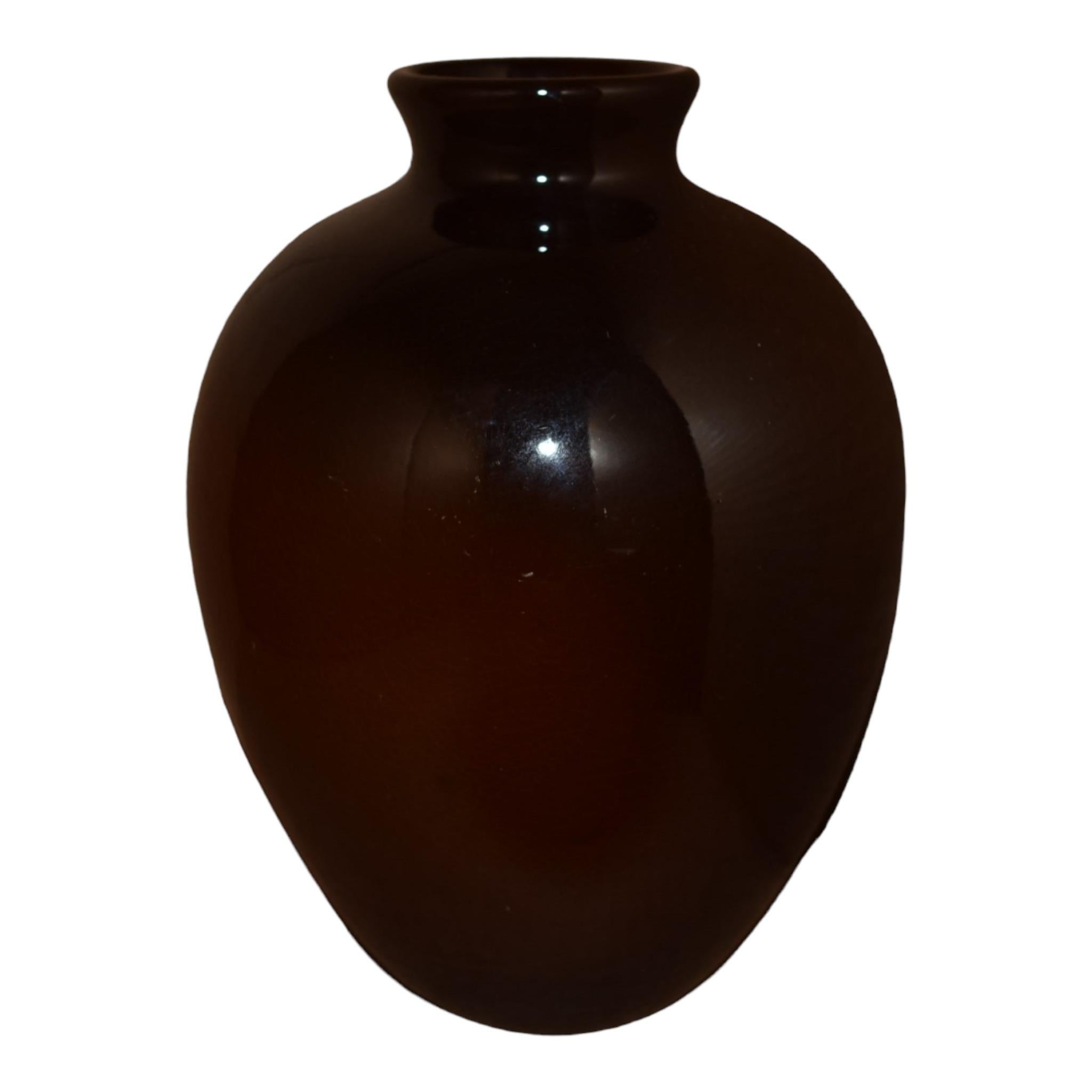 Début du 20ème siècle Rookwood 1902 Art Pottery Standard Glaze vase portrait espagnol 902C Young en vente
