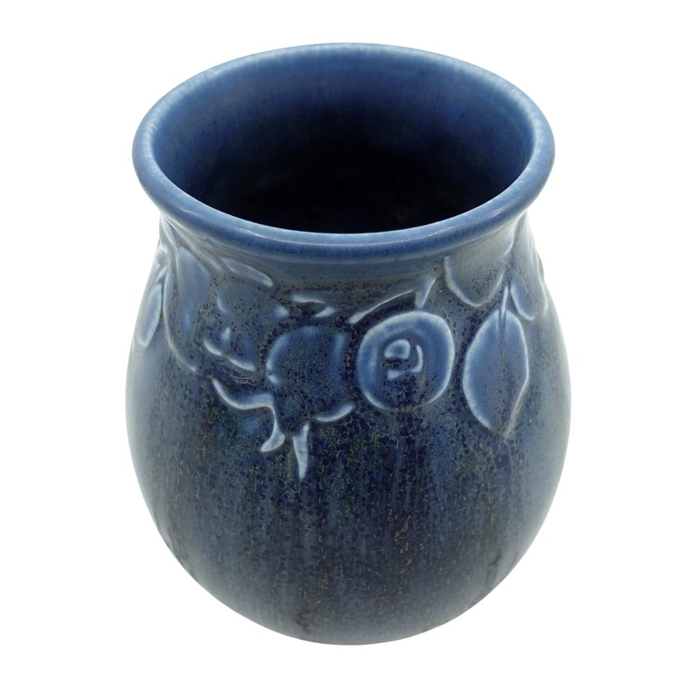 Arts and Crafts Rookwood American Art Pottery Dark Blue Incised Berry Design Vase - 1923 For Sale