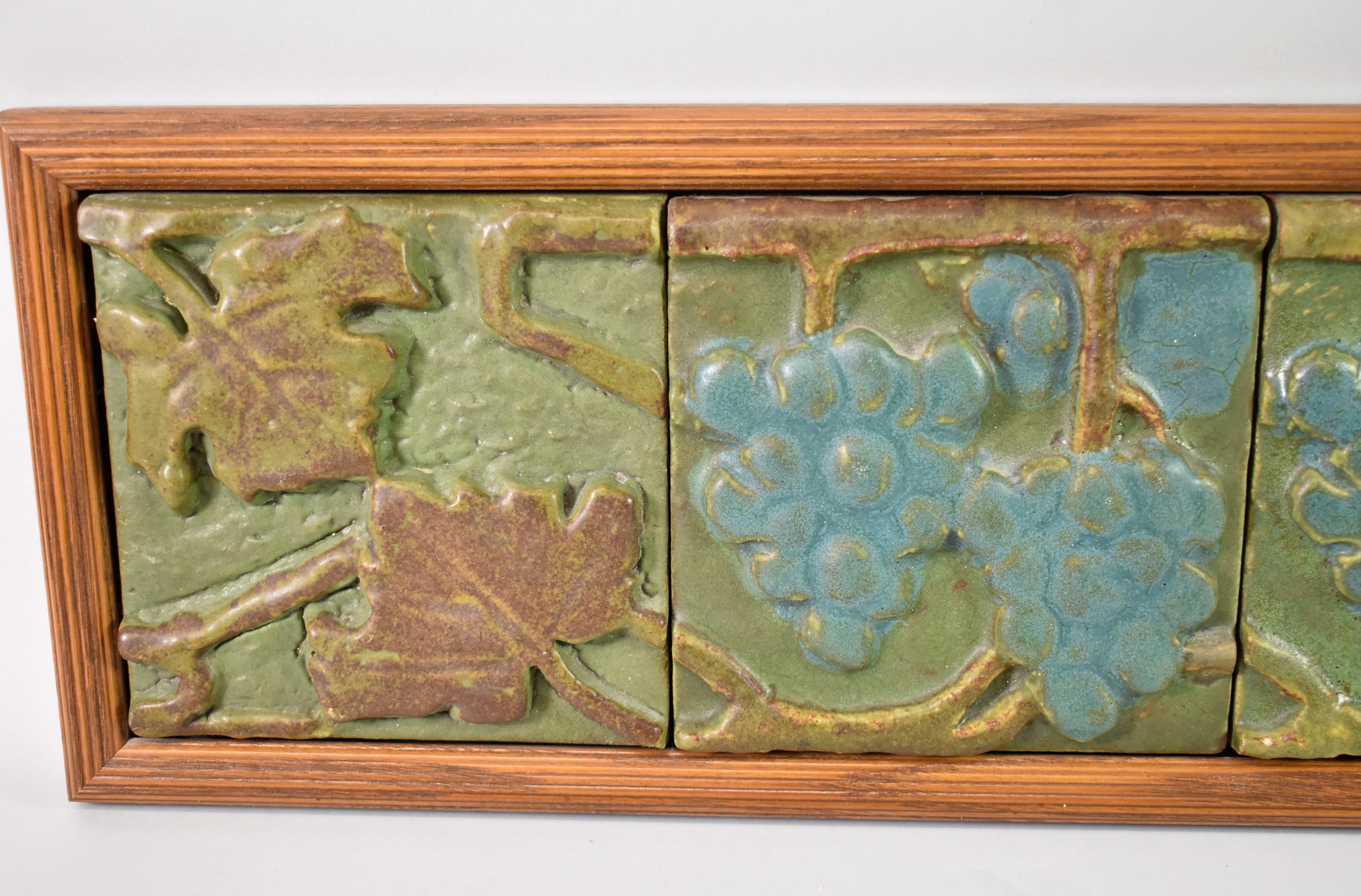 Rookwood Arts & Crafts Grape Tiles In Good Condition For Sale In Toledo, OH