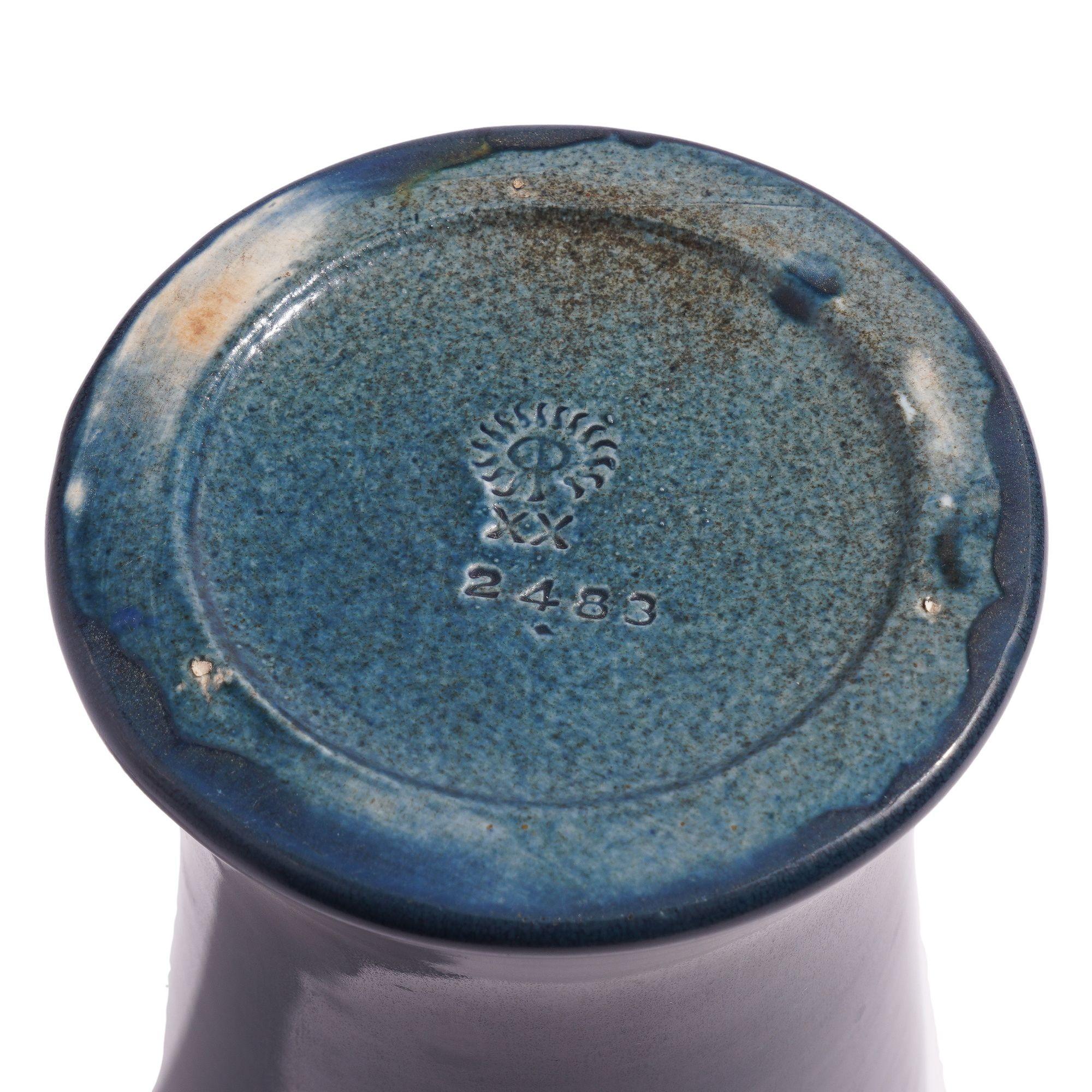 Rookwood Keramikvase in Blau, 1920 im Angebot 2