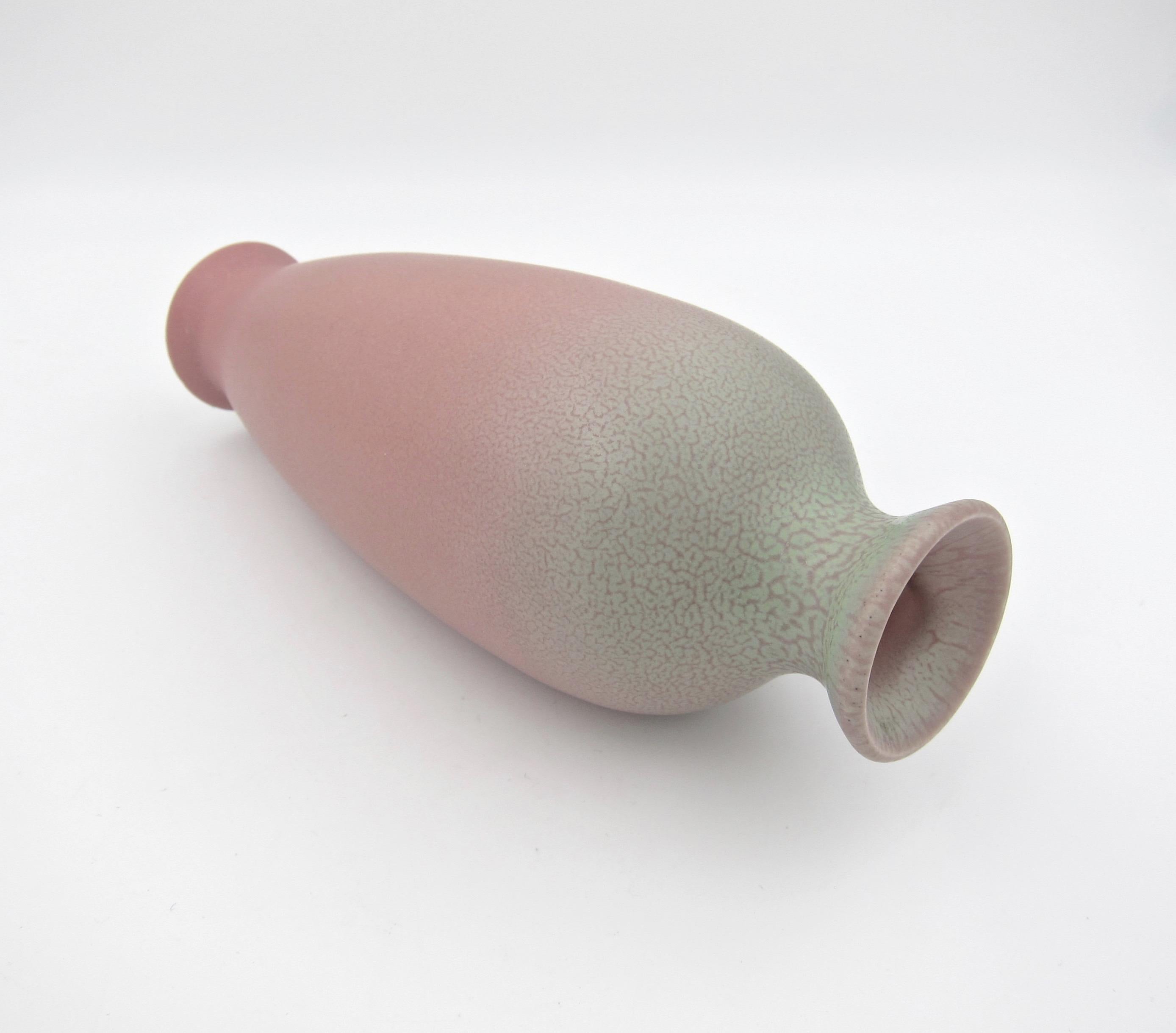 Rookwood Pottery American Arts & Crafts Vase, 1925 In Good Condition In Los Angeles, CA
