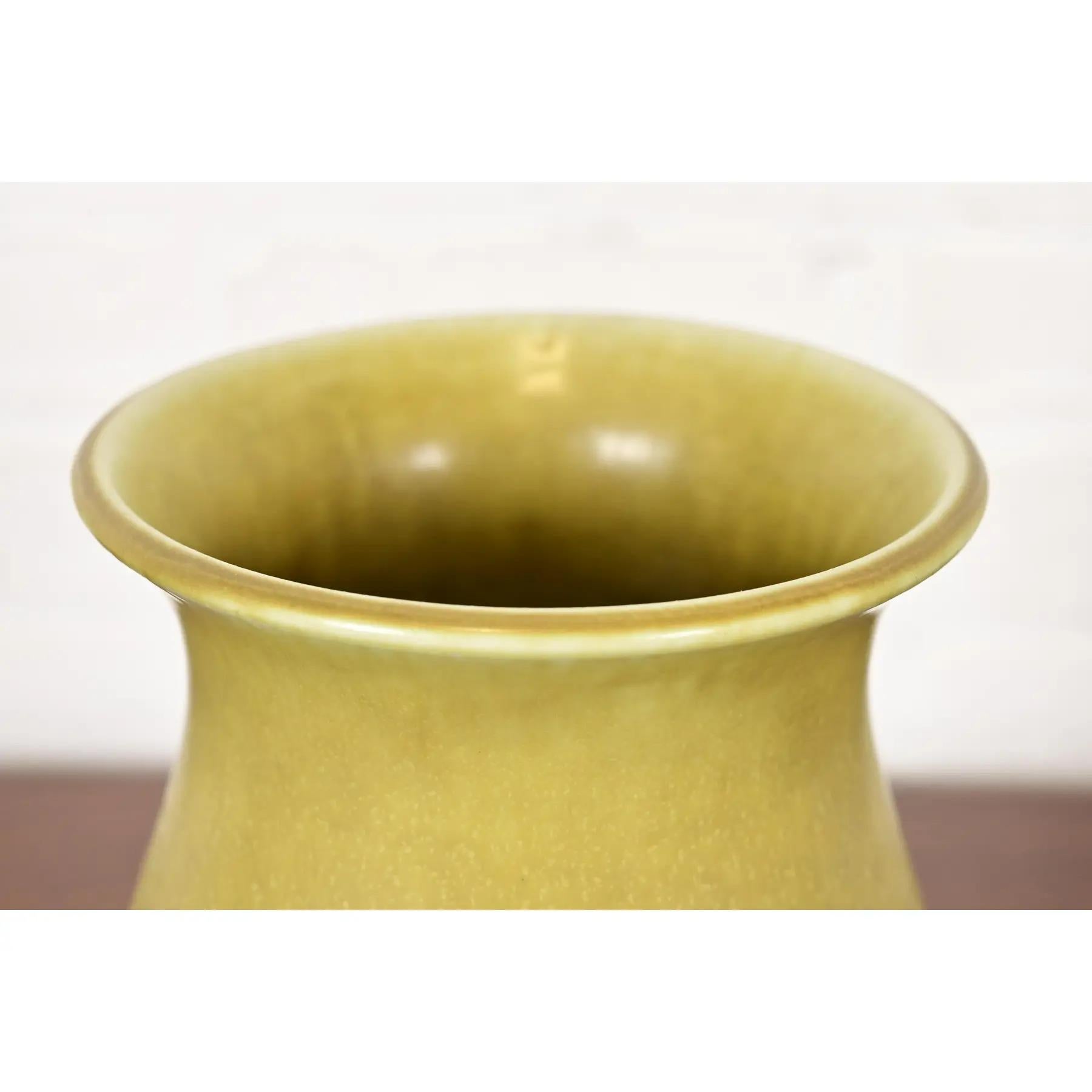 Rookwood Pottery Arts & Crafts Vase aus glasierter Keramik und Kunstkeramik, 1925 im Angebot 1