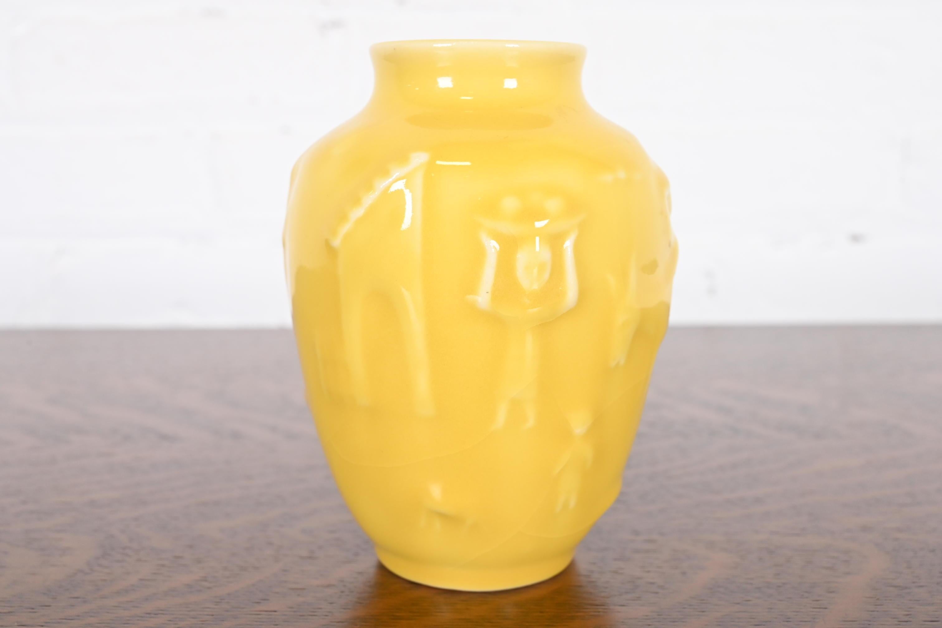 Rookwood Pottery Arts & Crafts Vase aus glasierter Keramik und Kunstkeramik, 1947 im Angebot 4