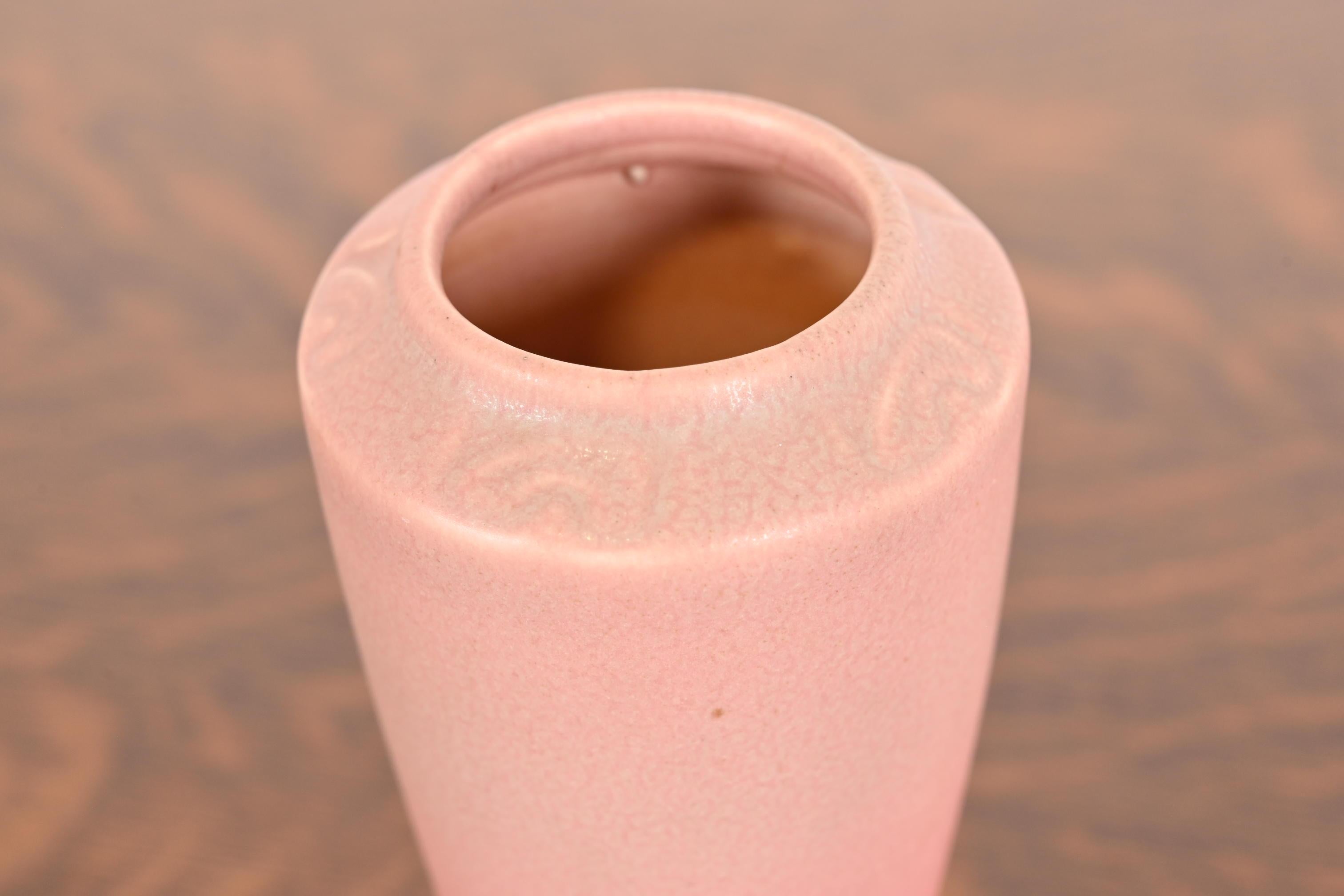 Rookwood Pottery Arts & Crafts Vase aus glasierter Keramik, 1922 im Angebot 2