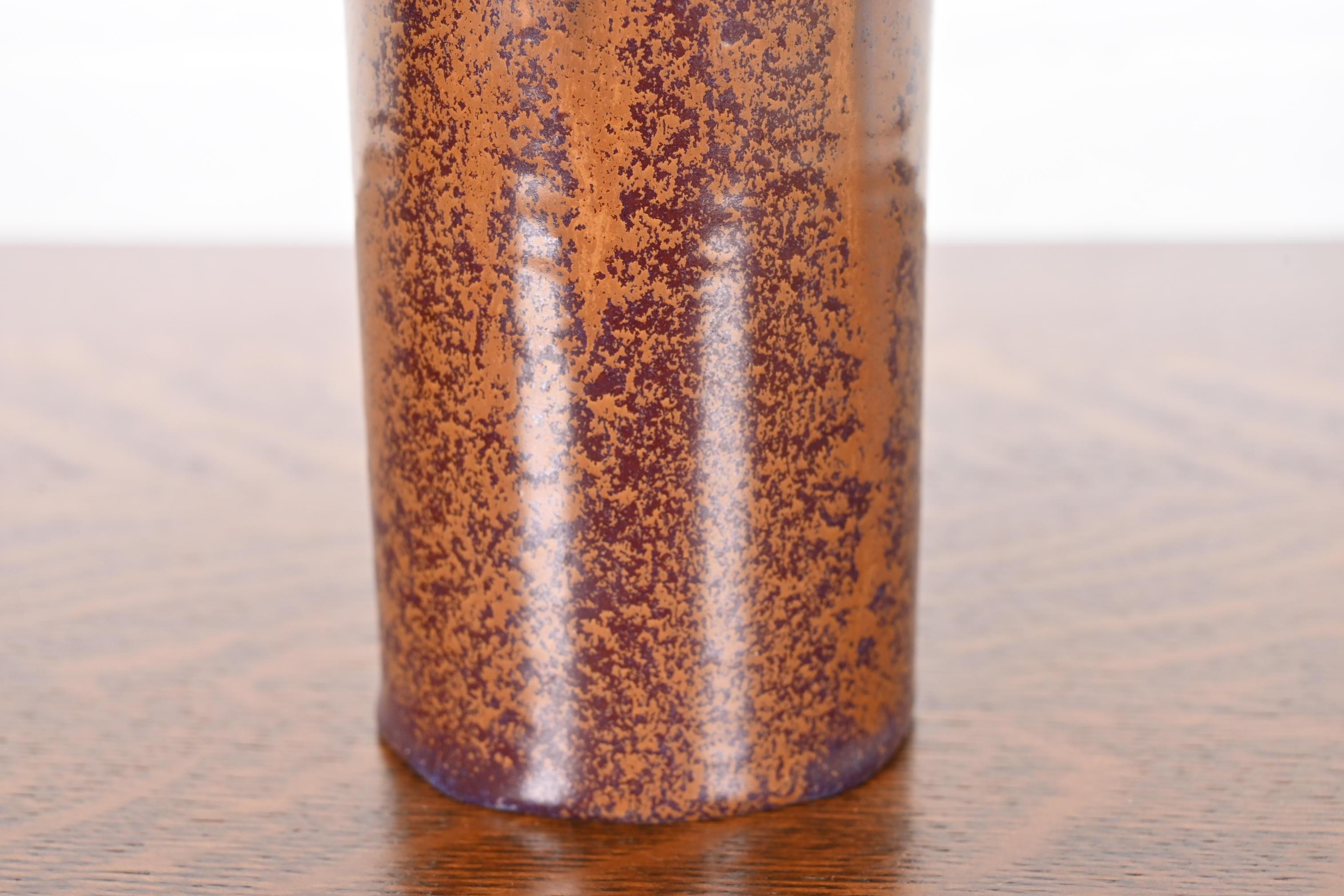 Rookwood Pottery Arts & Crafts Vase aus glasierter Keramik, 1932 im Angebot 3