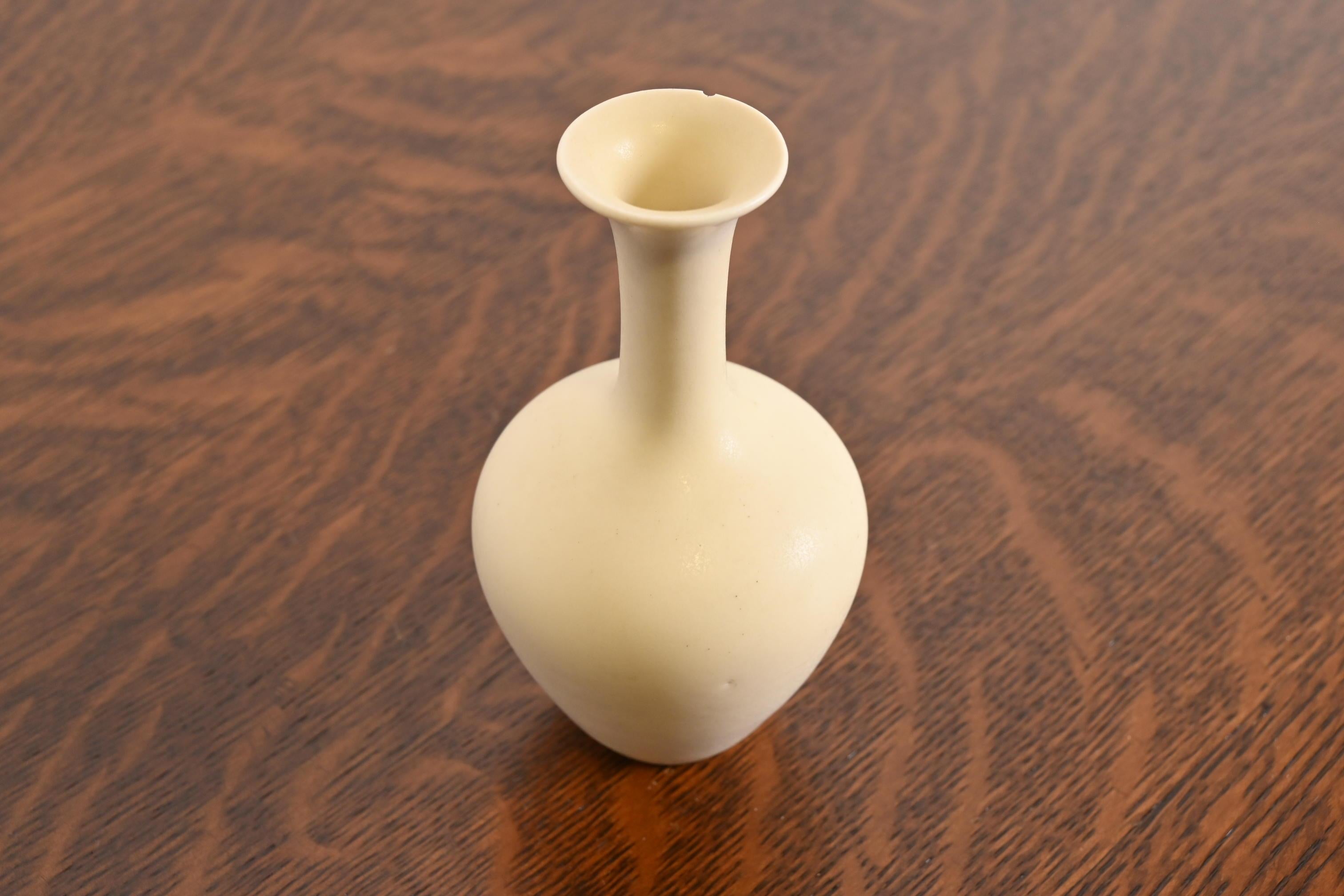 American Rookwood Pottery Arts & Crafts Glazed Ceramic Vase, 1945