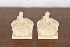 Sujetalibros Dama Victoriana de cerámica esmaltada Arts & Crafts de Rookwood Pottery, 1931