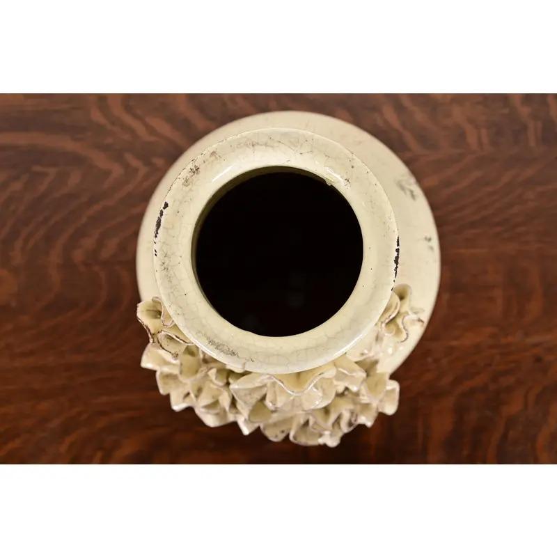 Vase à fleurs en poterie de style Arts & Crafts de Rookwood Pottery, Circa 1940s en vente 2