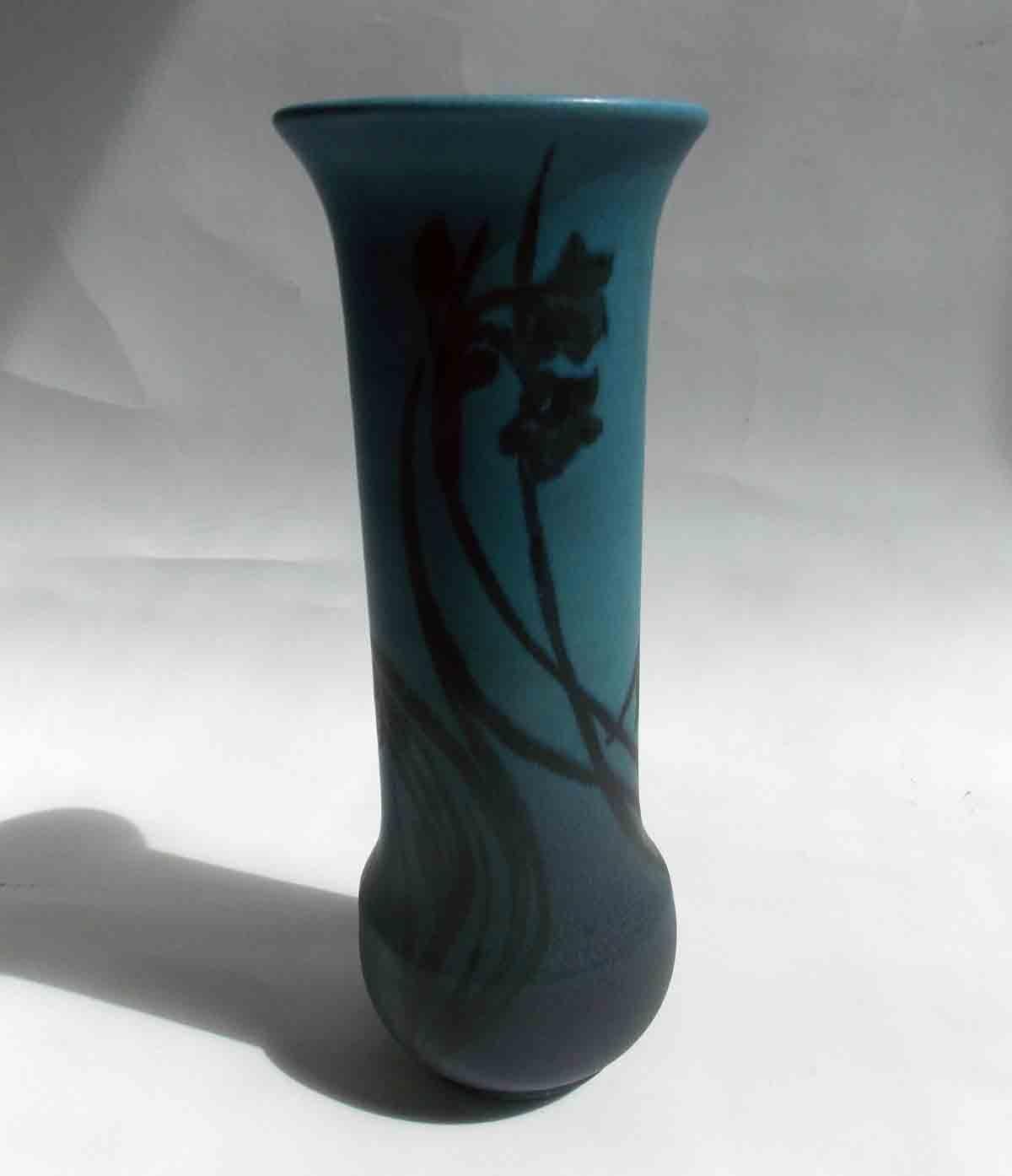 A matte glaze Rookwood vase signed by both Charles Todd and Elizabeth Lincoln.
Shape # 5350
1922.