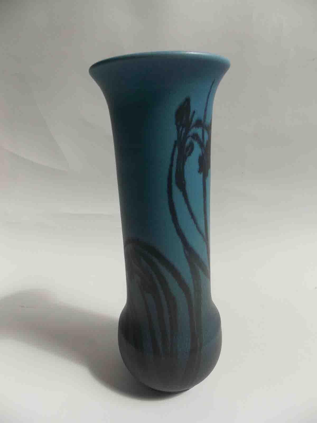 Rookwood Vase In Good Condition In West Palm Beach, FL