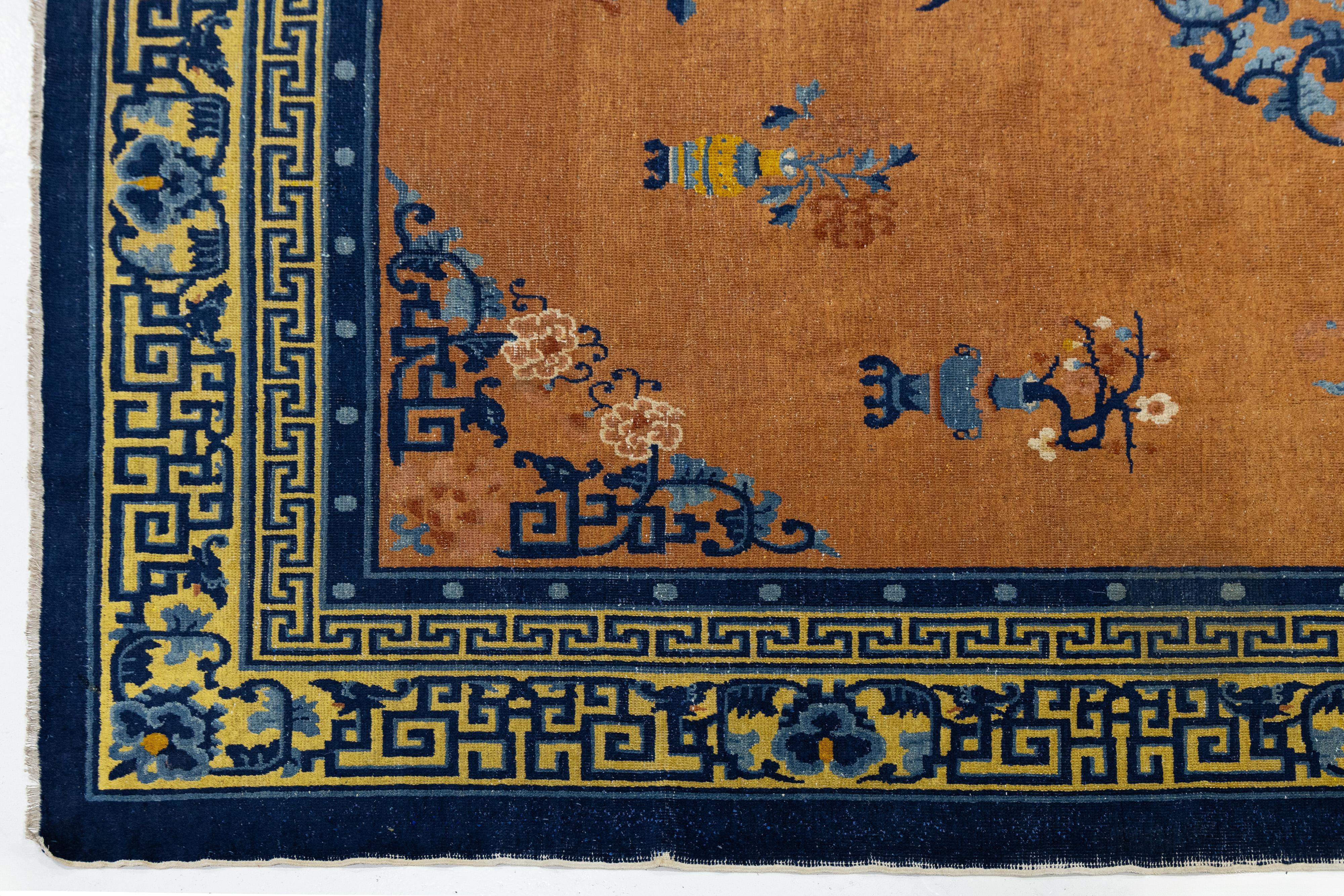 20ième siècle Room Size Antique Chinese Wool Rug In warm Brown With Mythical Motifs (Tapis chinois ancien en laine avec des motifs mythiques) en vente