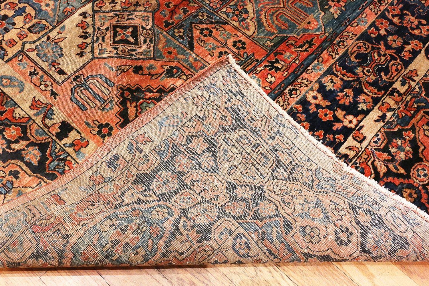 Room Size Antique Persian Sarouk Carpet 1