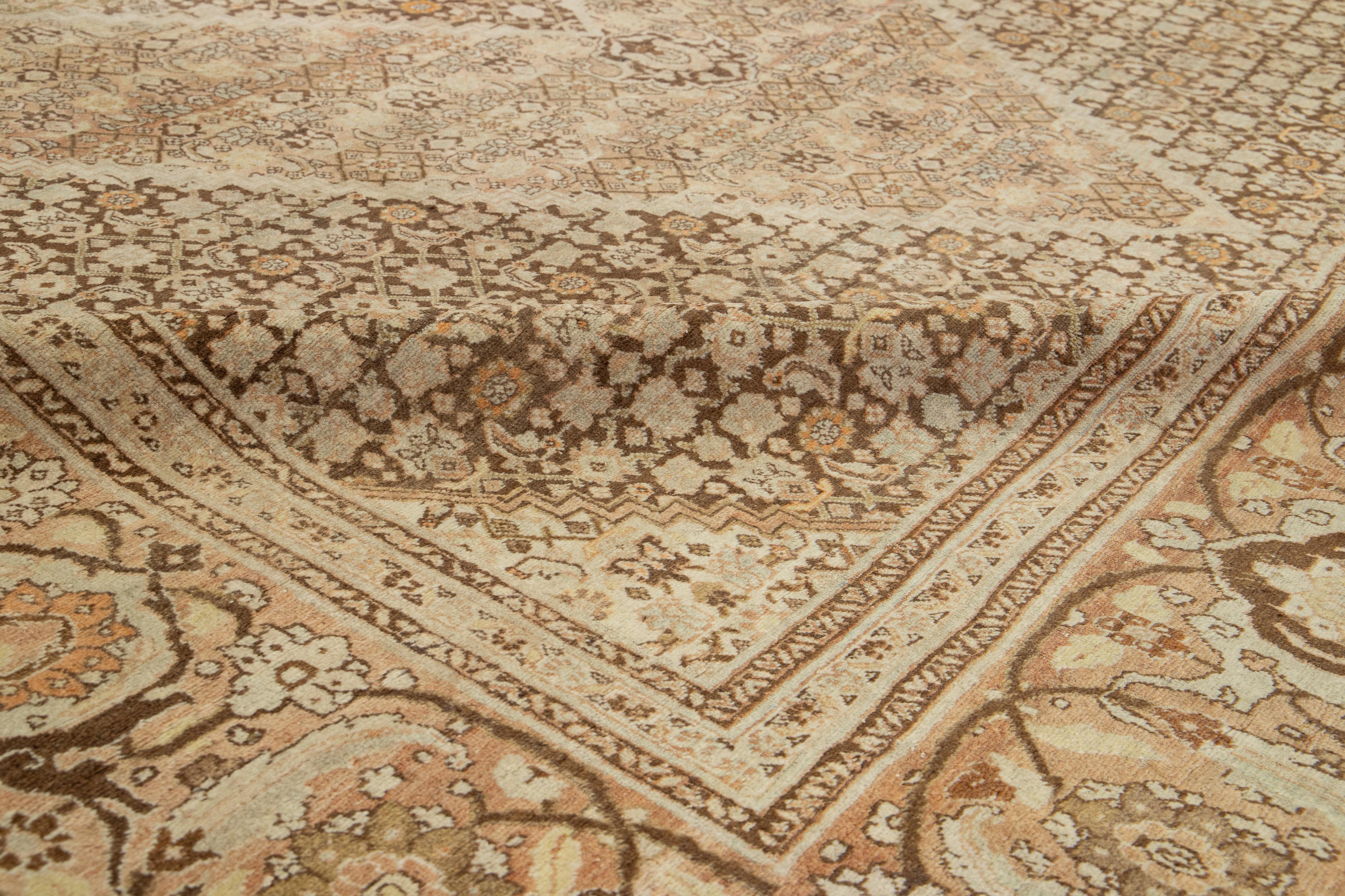 Tappeto antico Tabriz persiano in lana marrone del '900, dimensioni della stanza in vendita 3