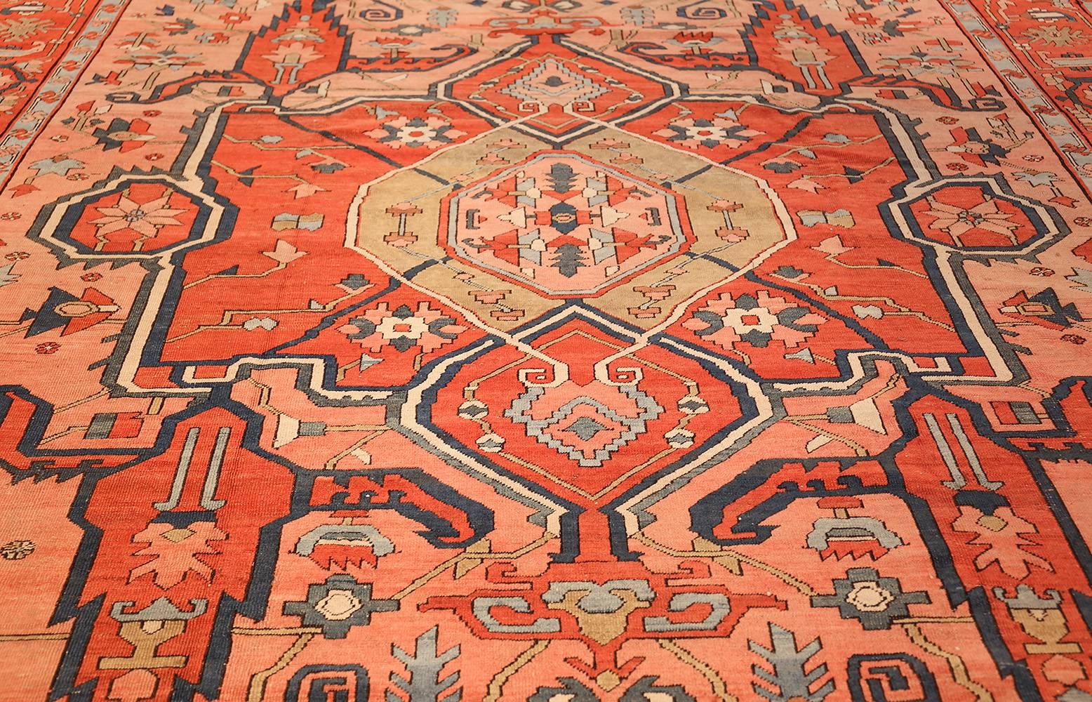 Hand-Knotted Antique Serapi Persian Rug. Size: 9 ft 10 in x 12 ft  For Sale