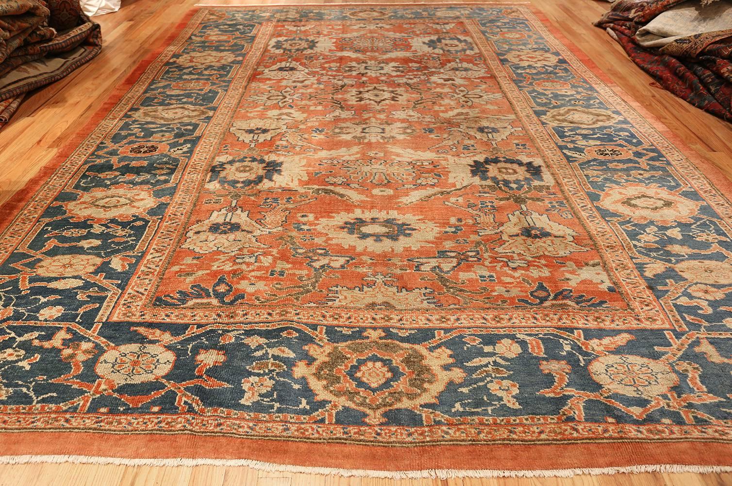 Antique Sultanabad Persian Rug. Size: 10 ft 4 in x 14 ft  For Sale 4