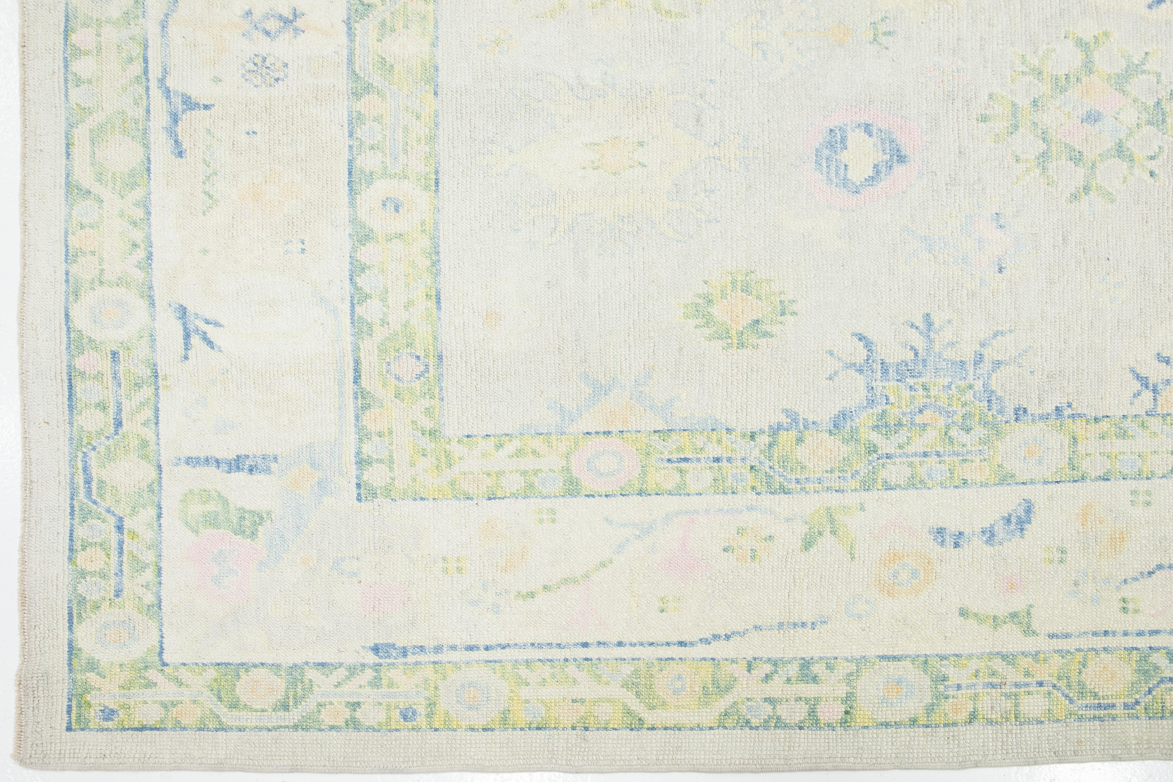 Laine Taille de la pièce Tapis en laine turque Oushak, beige, conçu pour la pièce en vente