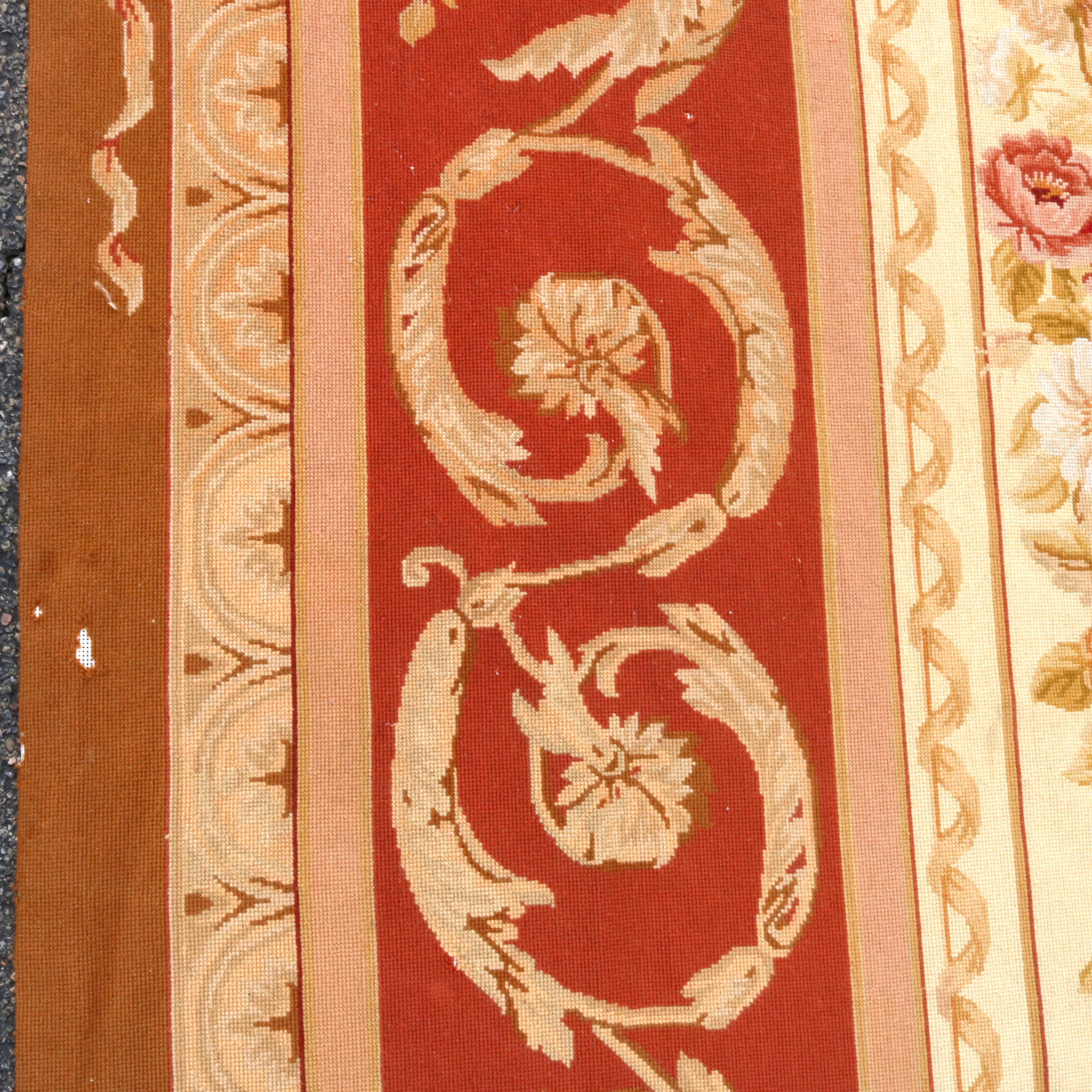 Room Size French Aubusson Tapestry Rug, 20th Century In Good Condition In Big Flats, NY