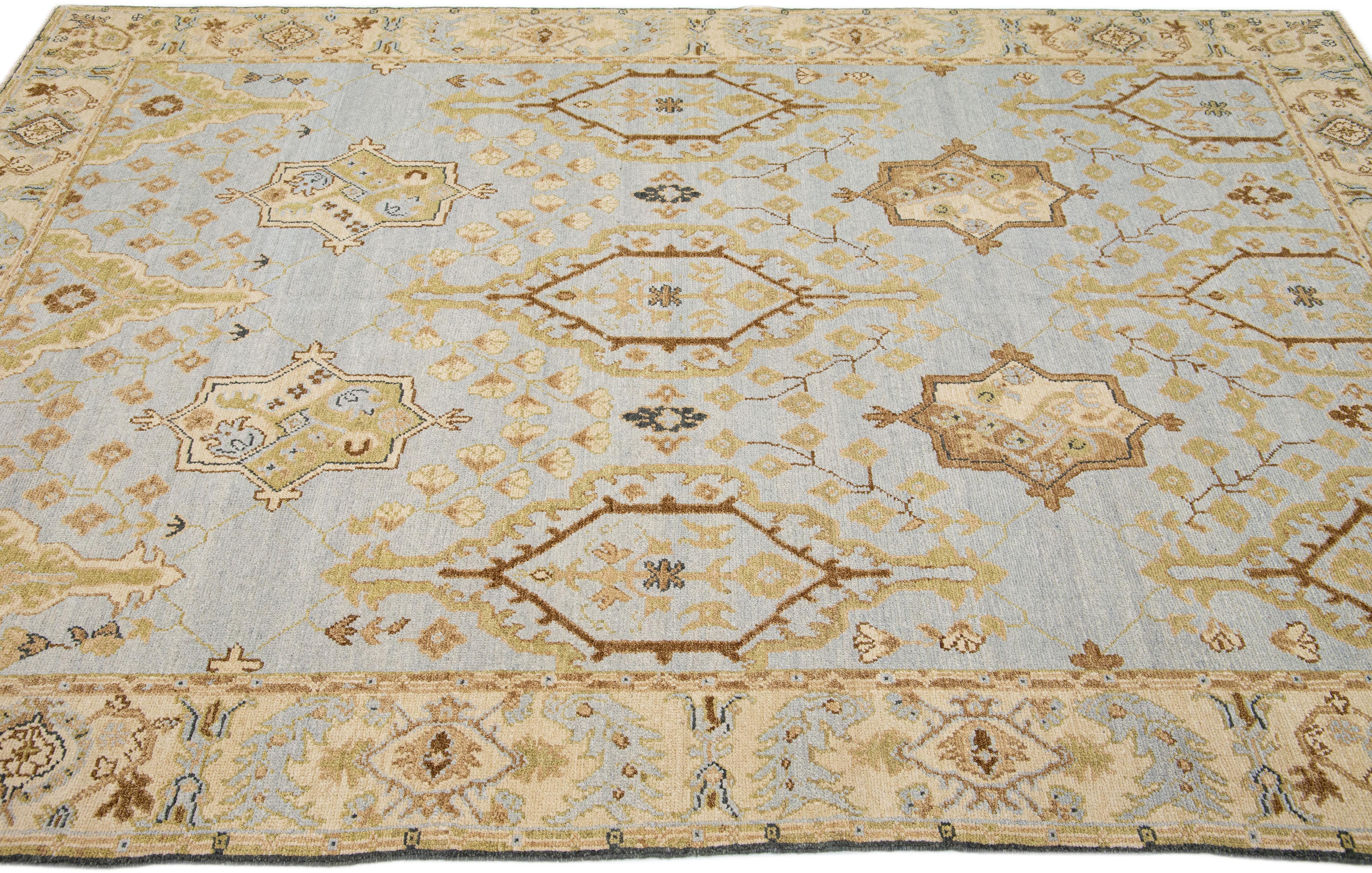 Room Size Gray Modern Turkish Oushak Handmade Wool Rug with Allover Motif In New Condition For Sale In Norwalk, CT