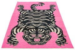 Tapis turc fait à la main en rose avec un motif tigre