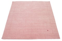 Moderner, handgewobener, minimalistischer Gabbeh-Wollteppich in Rosa in Zimmergröße