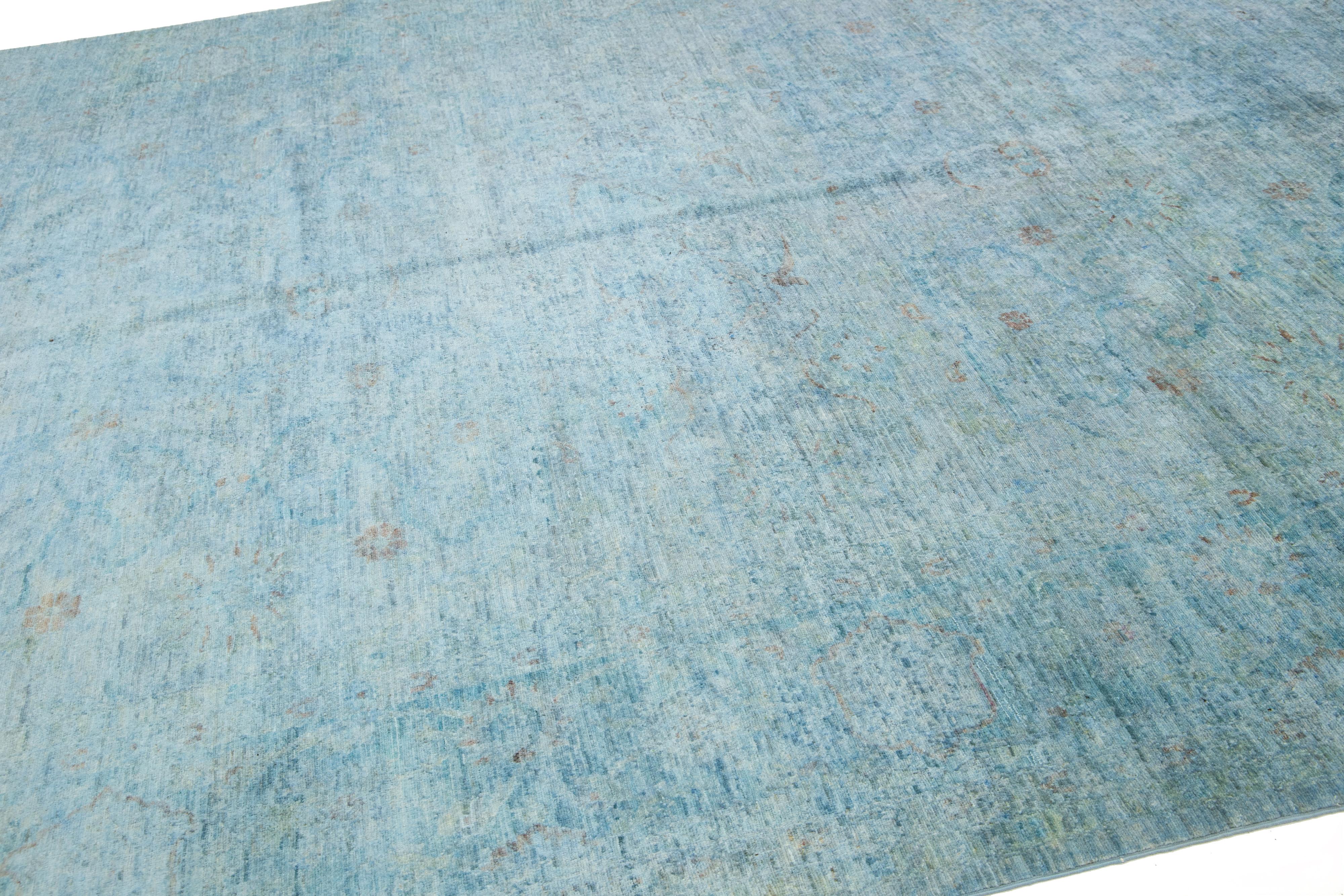 Zimmergröße Modern Ziegler Wollteppich in Blau mit Blumenmuster (Handgeknüpft) im Angebot