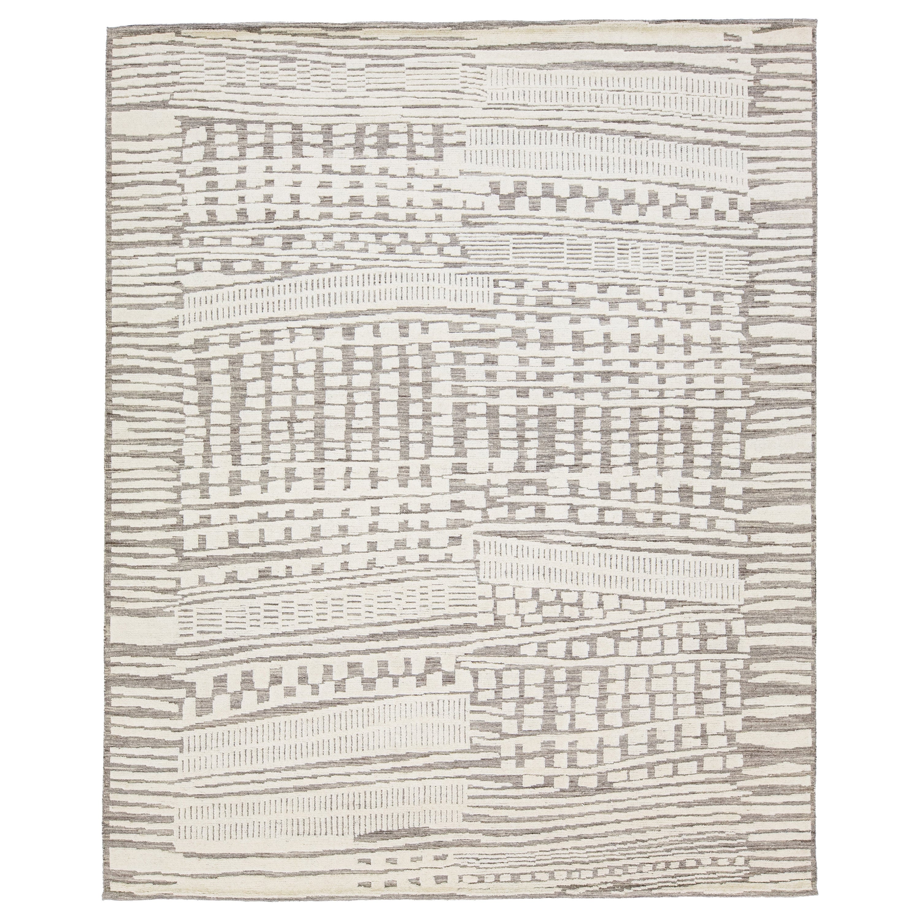 Room Size Moroccan Style Wool Rug In Gray & Beige With Abstract Motif