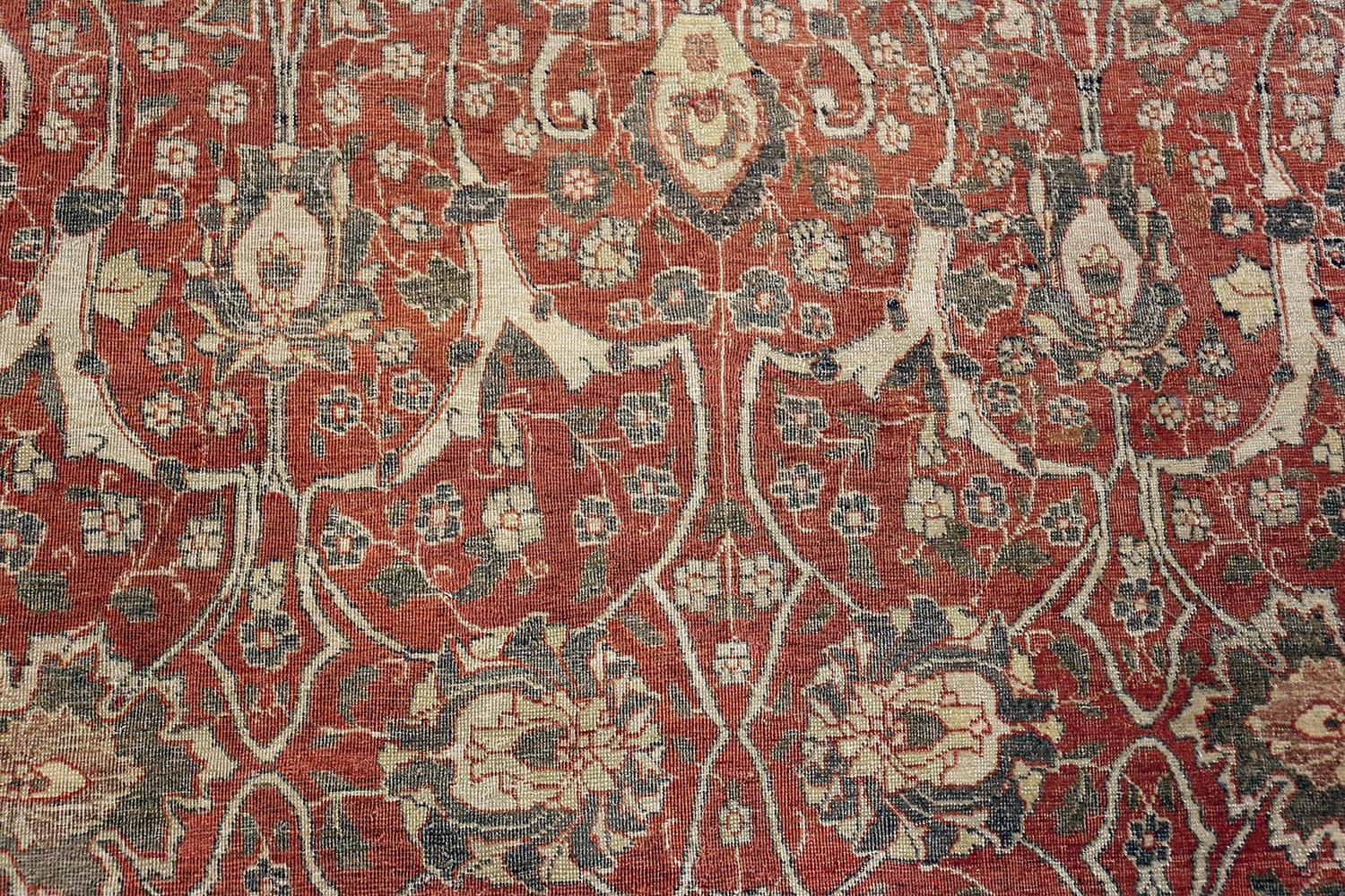 Antique Persian Tabriz Rug. Size: 10 ft 6 in x 14 ft 4 in  For Sale 1