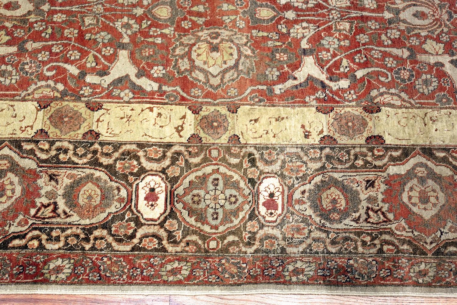 Antique Persian Tabriz Rug. Size: 10 ft 6 in x 14 ft 4 in  For Sale 3
