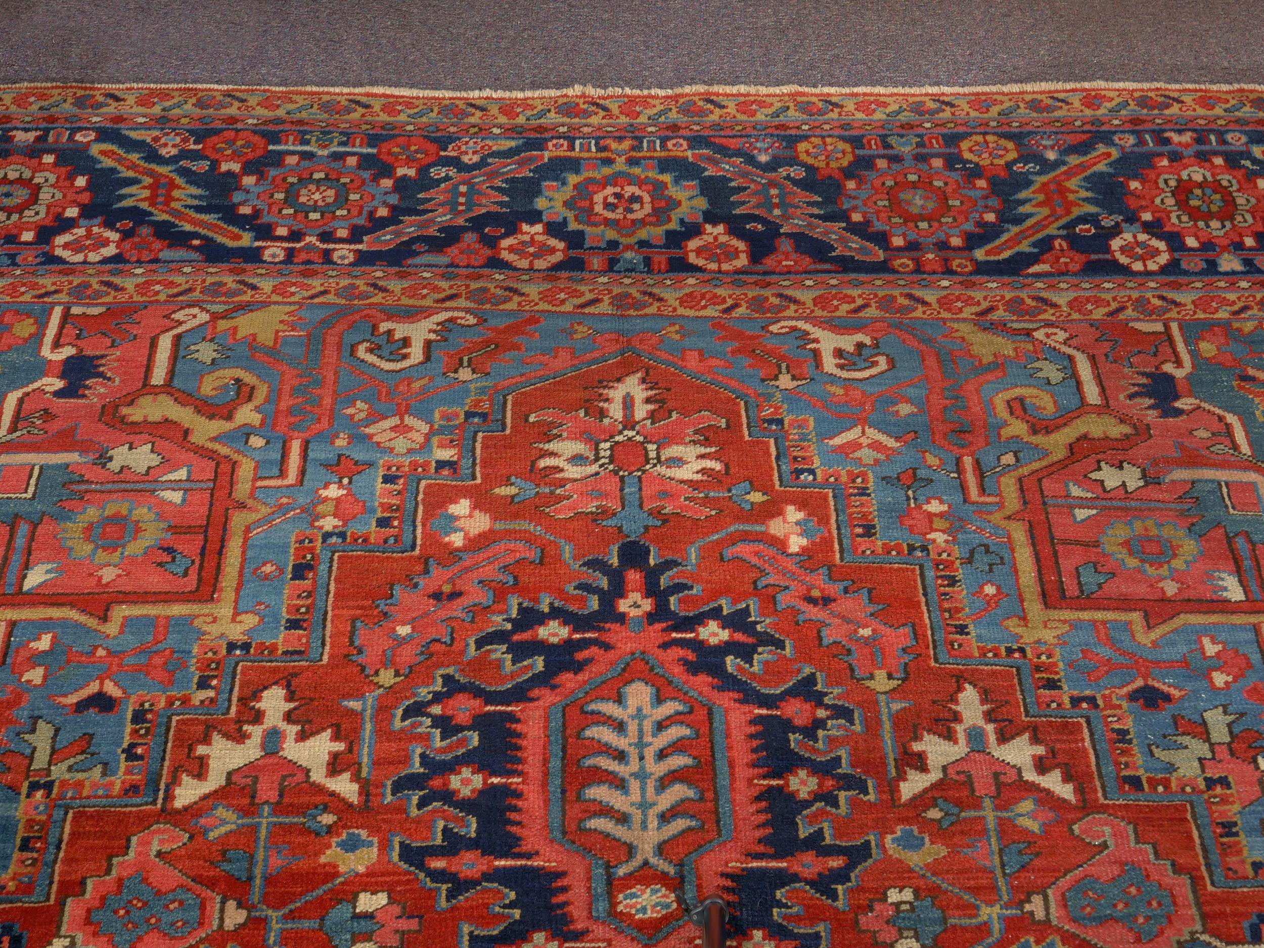 Heriz Serapi Room-Size Semi-Antique Heriz Rug Carpet, circa 1930