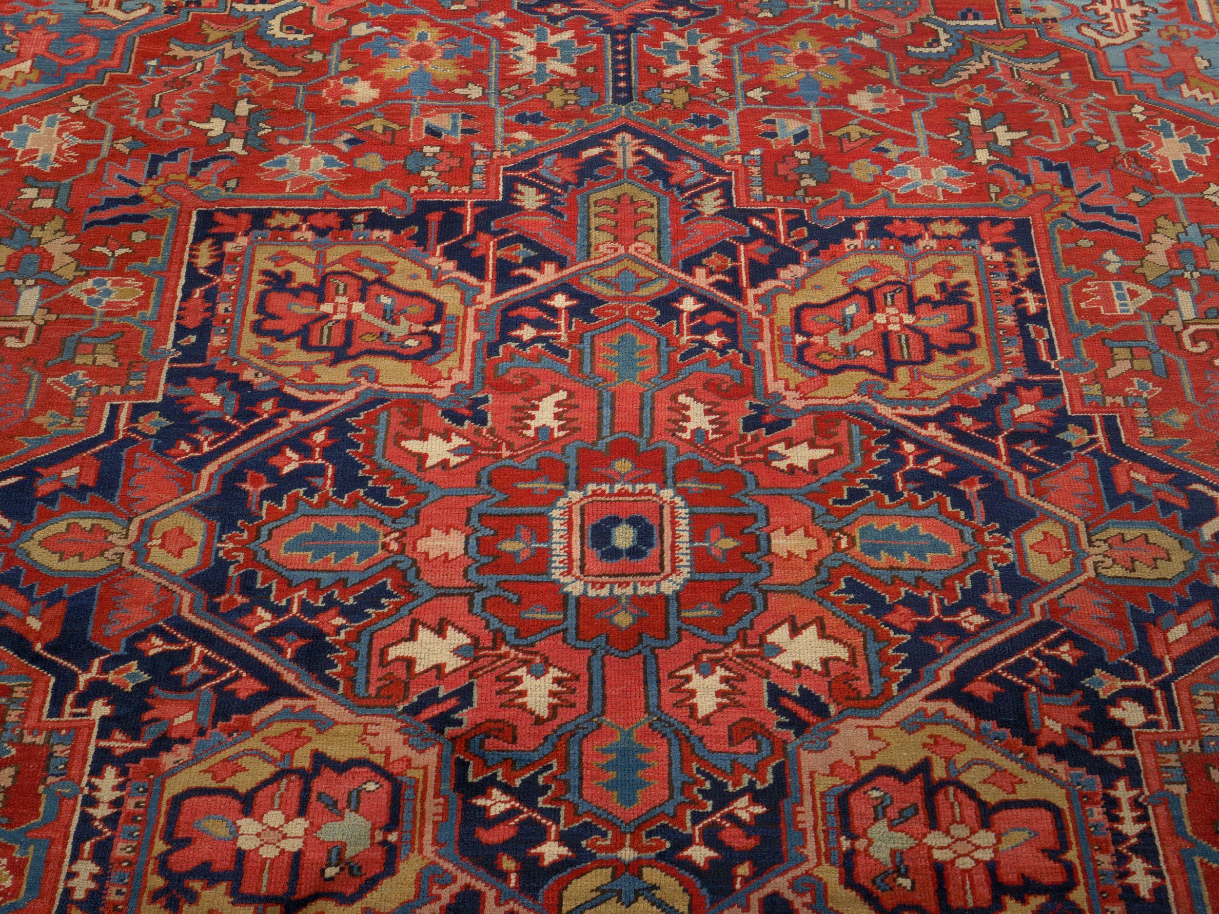 Room-Size Semi-Antique Heriz Rug Carpet, circa 1930 In Good Condition In Shippensburg, PA