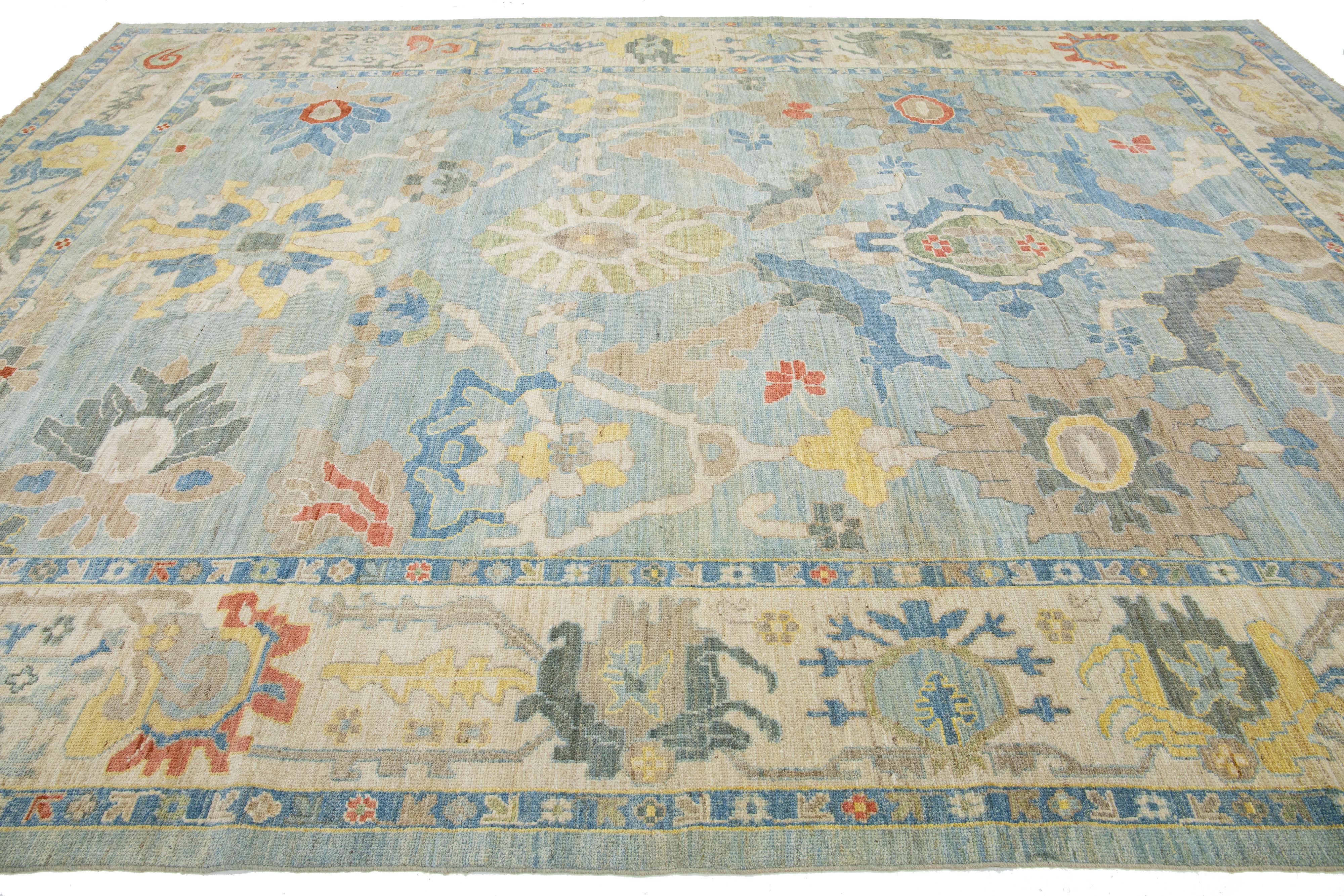 Hand-Knotted Room Size Sultanabad Wool Rug with Contemporary Floral Motif For Sale