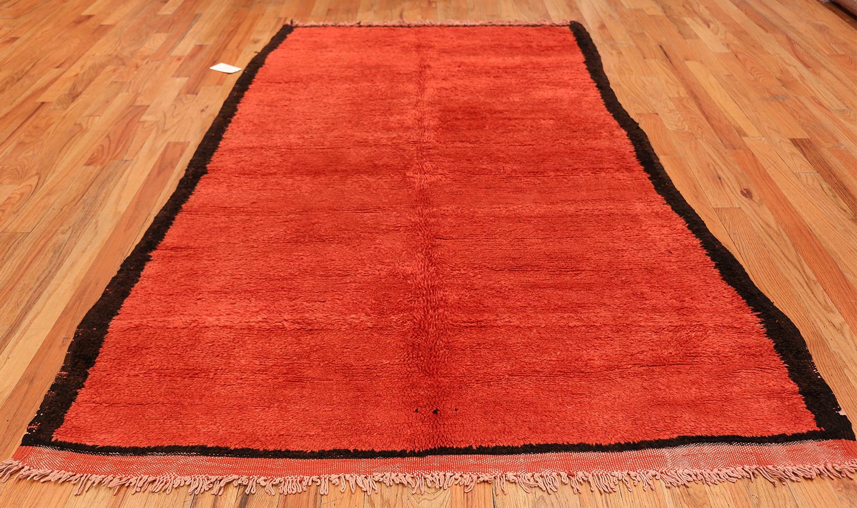 Beautiful room size vintage Moroccan rug, country of origin / rug type: Morocco, circa mid–20th century. Size: 5 ft 3 in x 9 ft (1.6 m x 2.74 m)

 Morocco is a land of brilliant color and this vintage mid century rug will take you away with visions