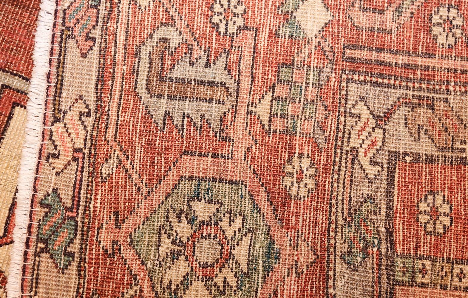 Room Sized Antique Persian Serapi Carpet. Size: 9 ft 9 in x 12 ft 10 in 3