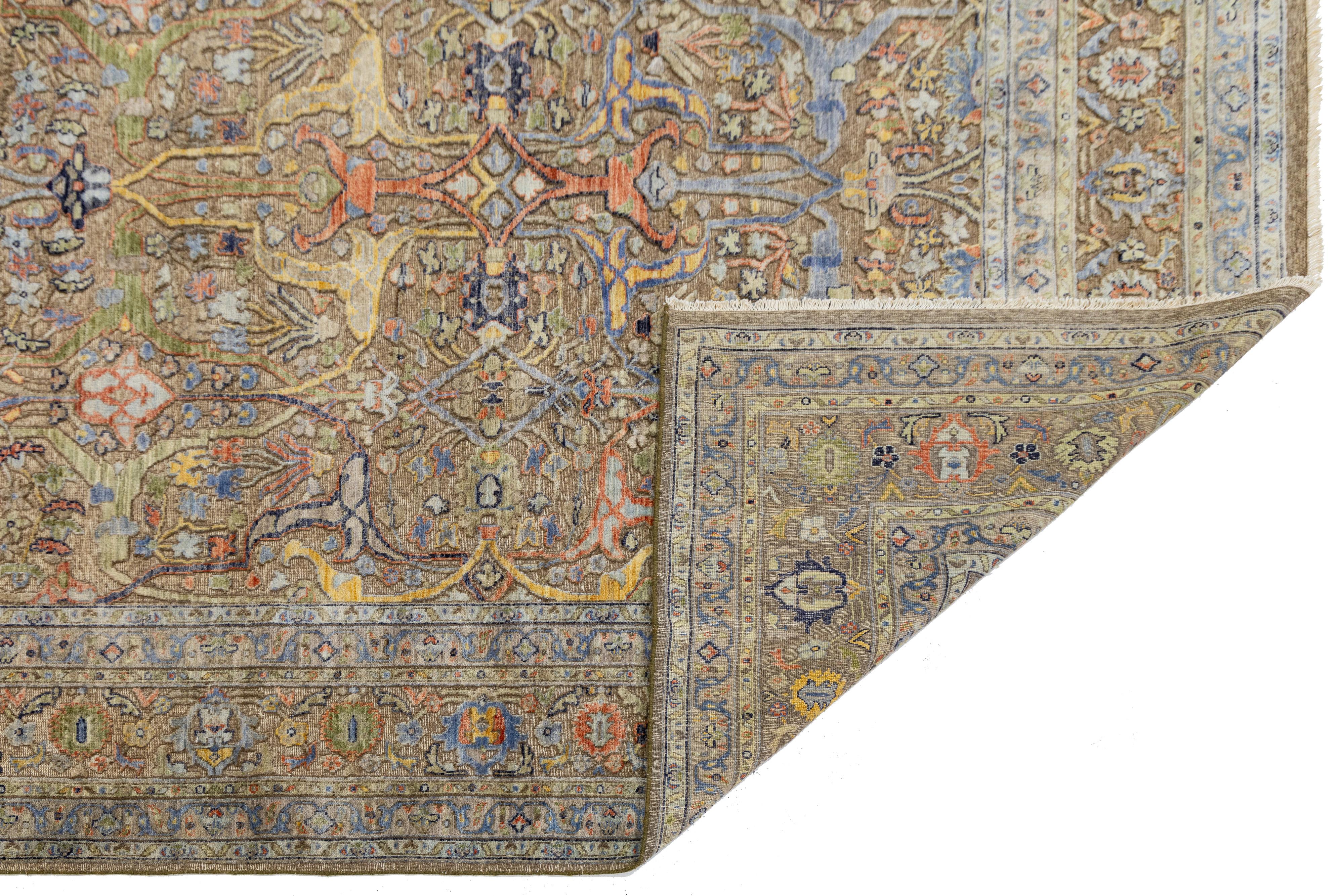 Islamique Tapis en laine de style By Design Modern, fait à la main en marron avec motif Allover, de la taille d'une pièce en vente