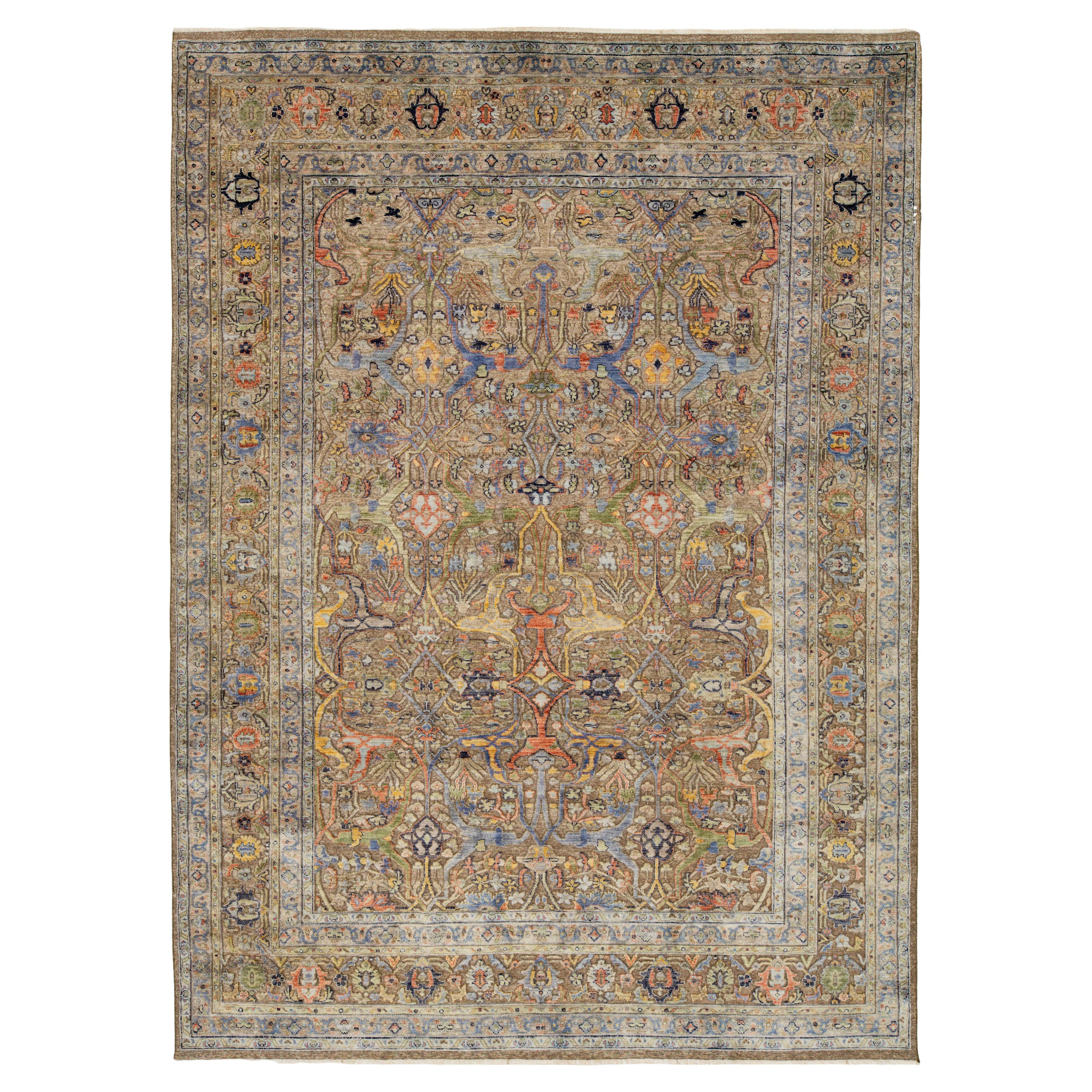 Tapis en laine de style By Design Modern, fait à la main en marron avec motif Allover, de la taille d'une pièce en vente