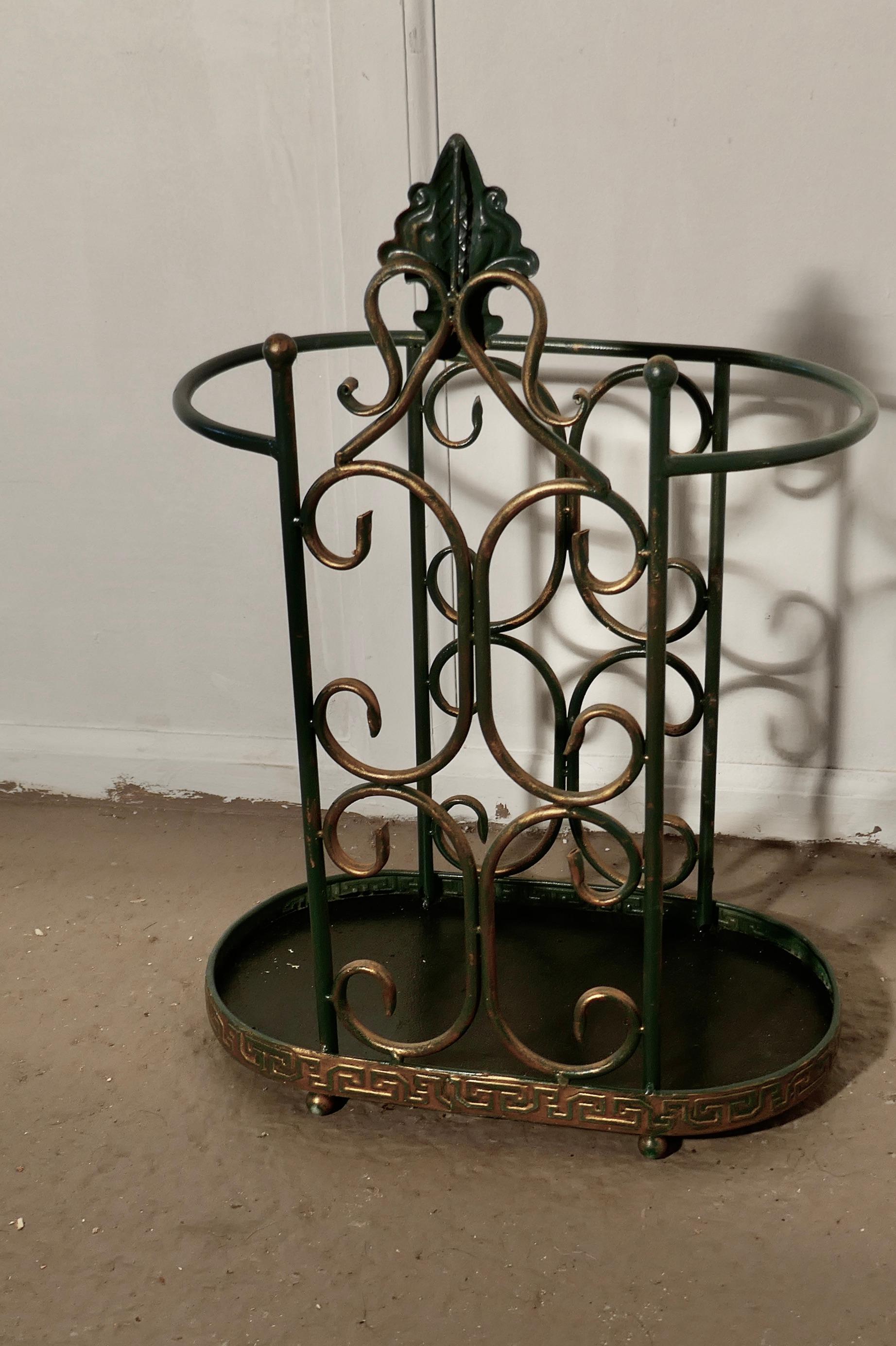 Roomy Half Round Wirework Stick Stand or Umbrella Stand In Good Condition For Sale In Chillerton, Isle of Wight