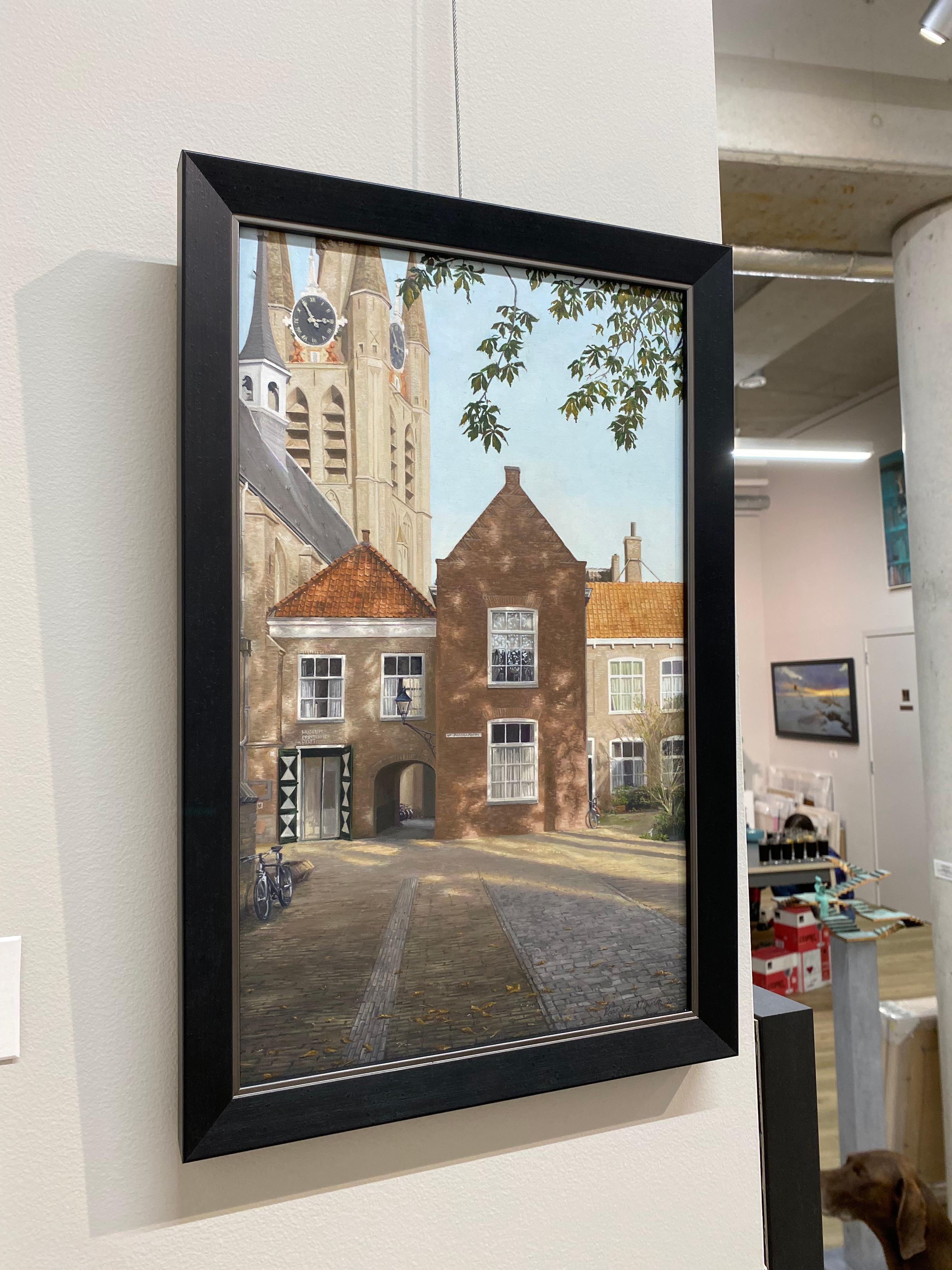 Kobus Kuch, Delft - 21. Jahrhundert Hyperrealistisches Ölgemälde einer niederländischen Stadt (Realismus), Painting, von Roos van der Meijden