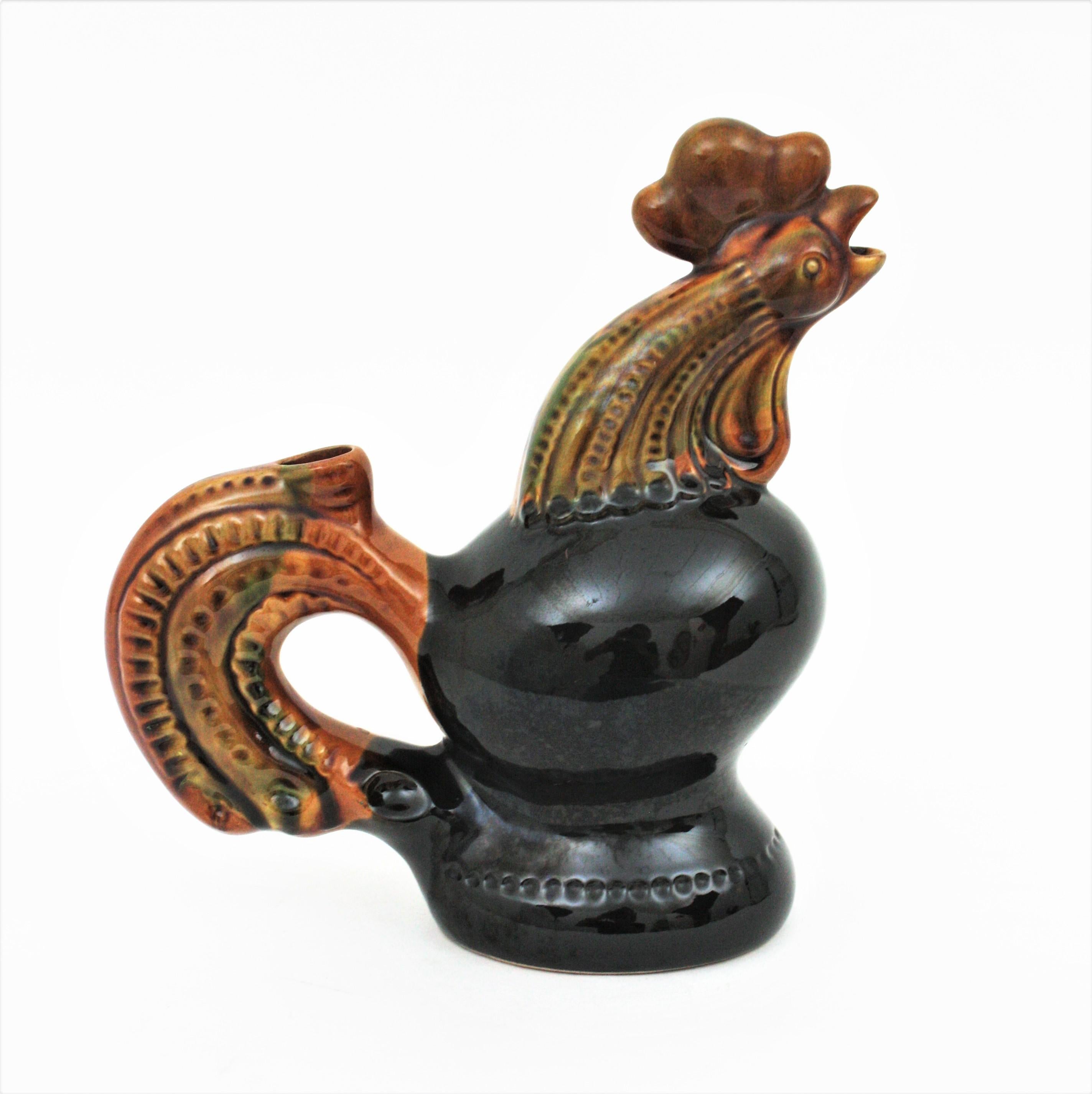 Hahn glasierter Keramikkrug, Ukraine, 1950er Jahre  im Zustand „Hervorragend“ im Angebot in Barcelona, ES
