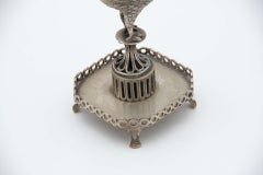 Rooster-shaped toothpick holder