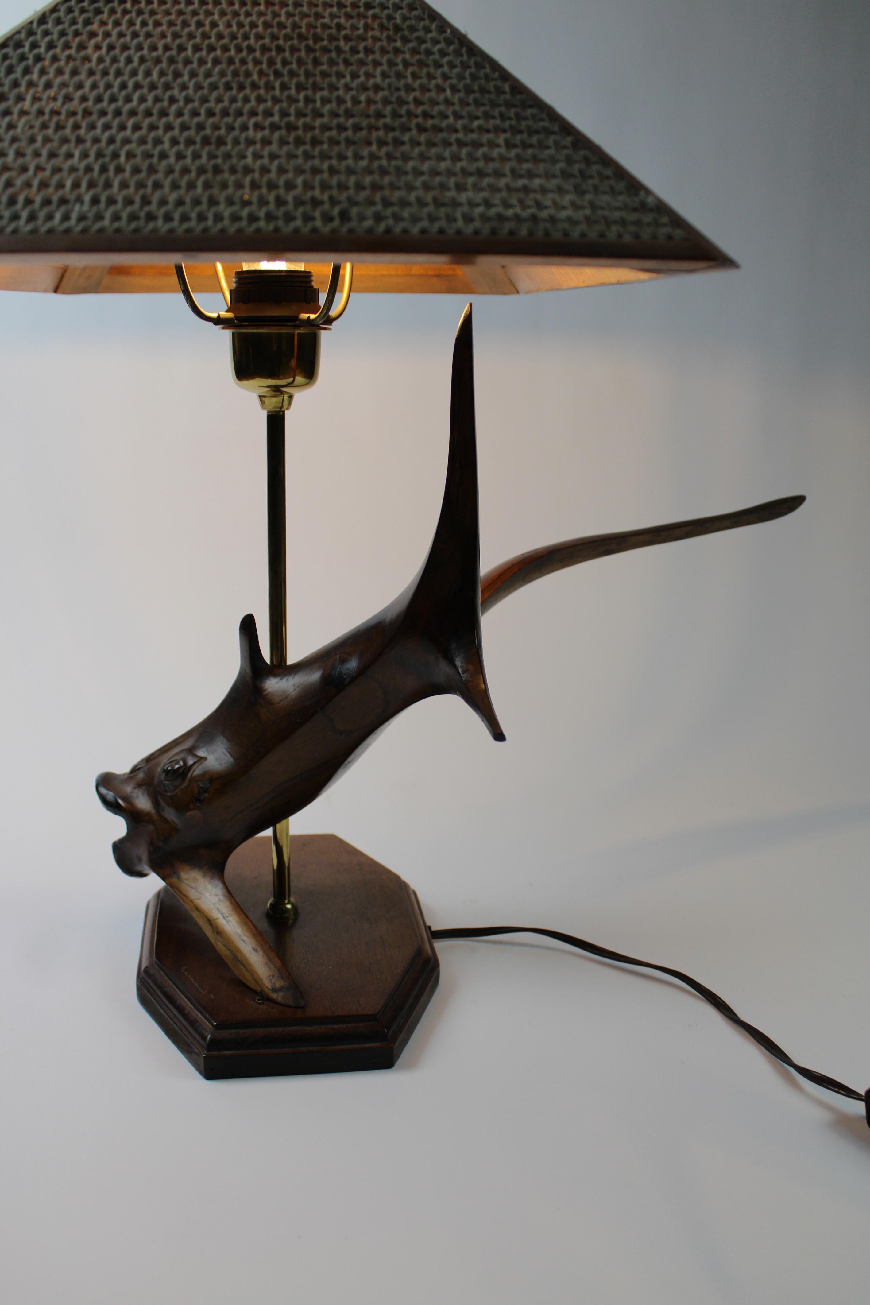 Root Hardwood Table lamp Flying fish Rattan shade by Leonard T 1970 Germany In Good Condition For Sale In Antwerpen, BE