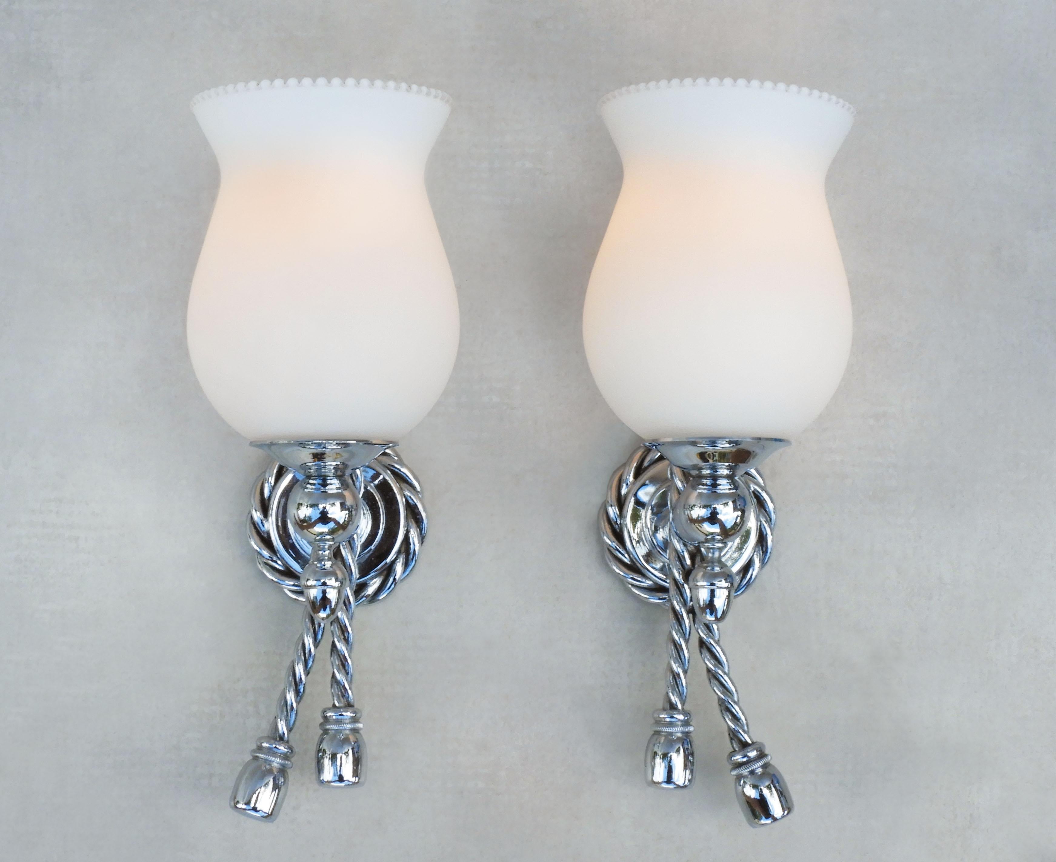 Rope and Tassel Wall Light Sconces Maison Baguès, circa 1970s, France In Good Condition For Sale In Trensacq, FR