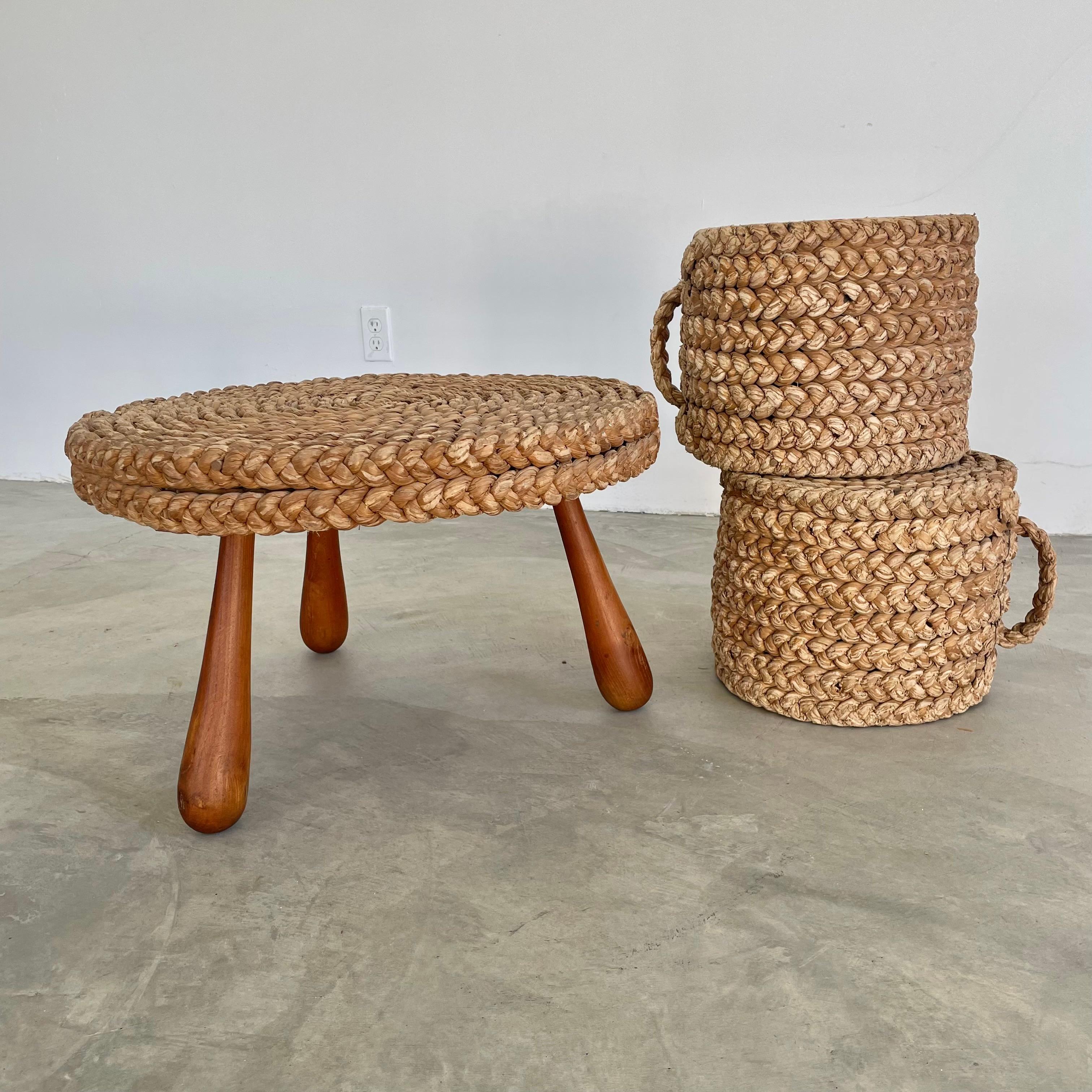 Rope and Wood Table with Two Nesting Stools, 1960s France For Sale 3