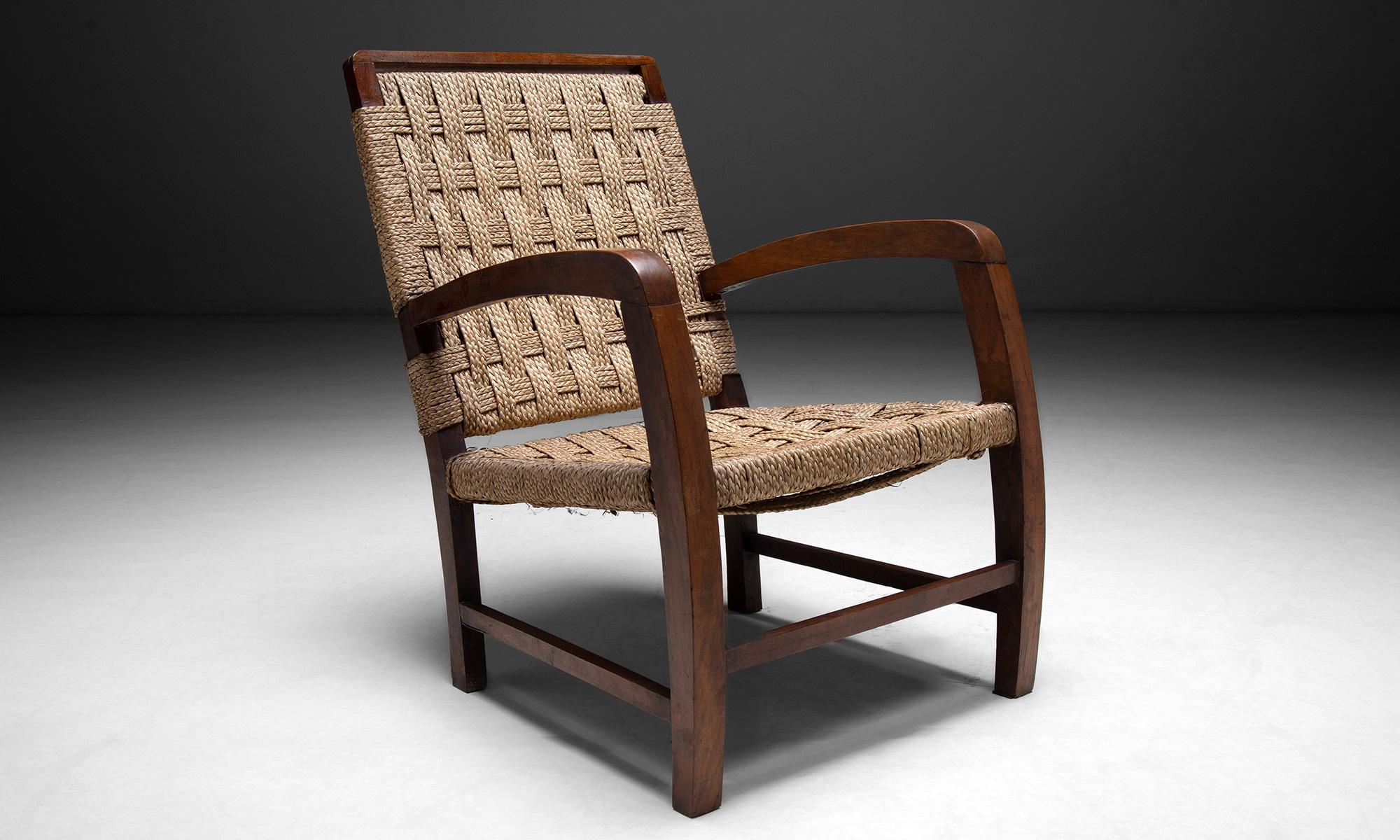 Rope armchair

France circa 1950

Measures: 20.5” W x 21” D x 28.75” H

  