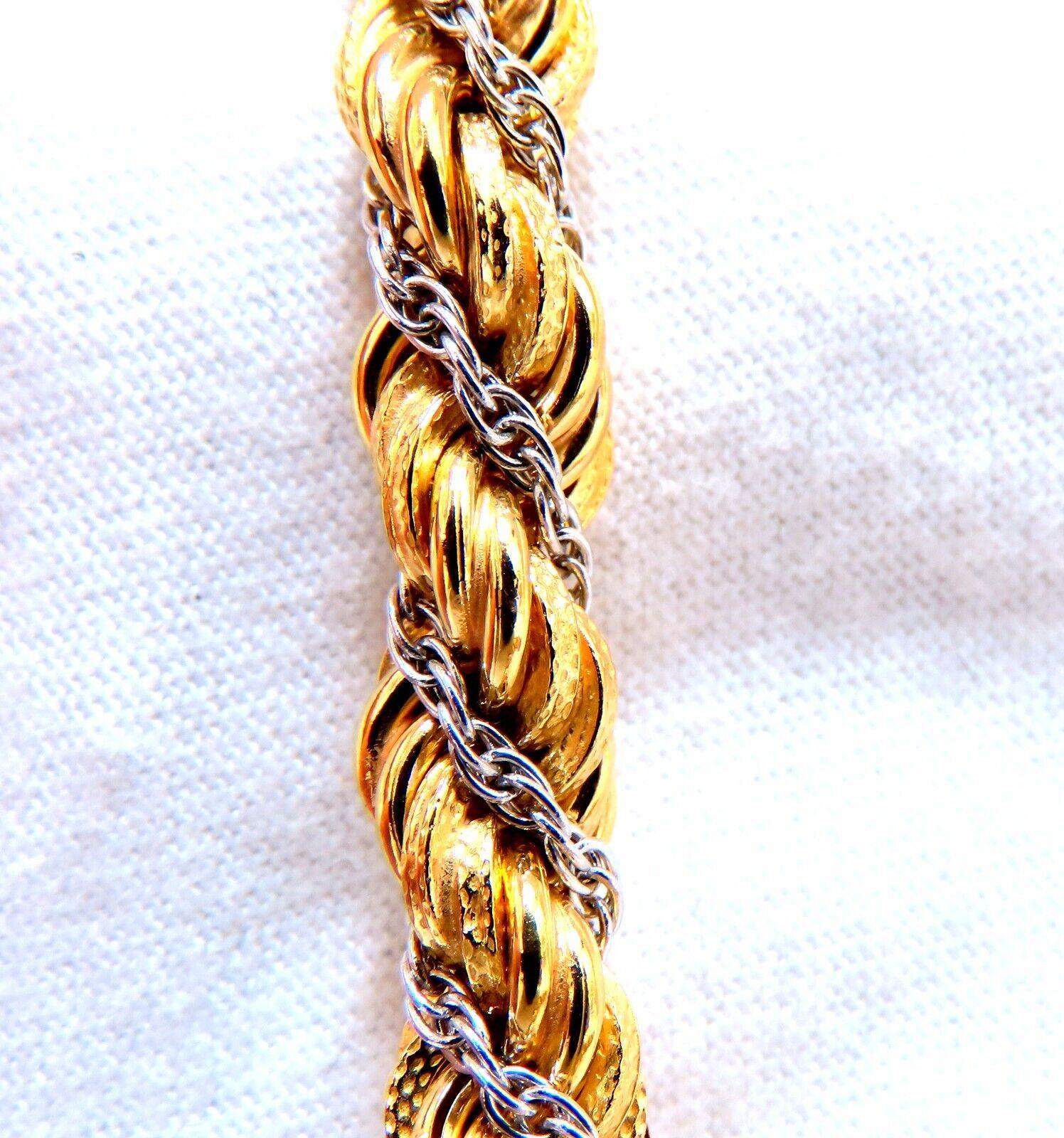 Classic Rope Twist

 14kt Yellow Gold

Weight: 63 Grams

30 inches length.

6.3mm wide link