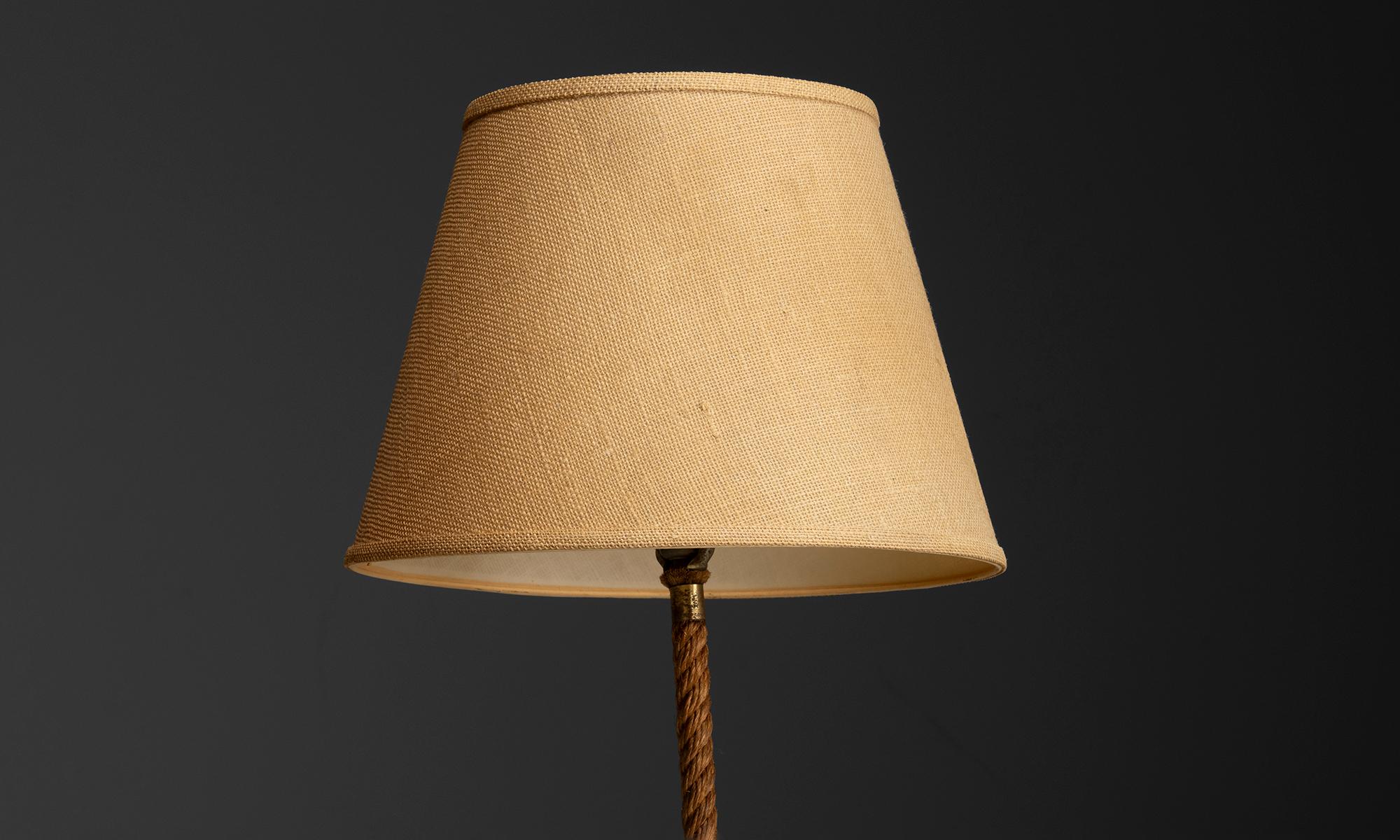 Lampadaire en corde, France circa 1970 en vente 1