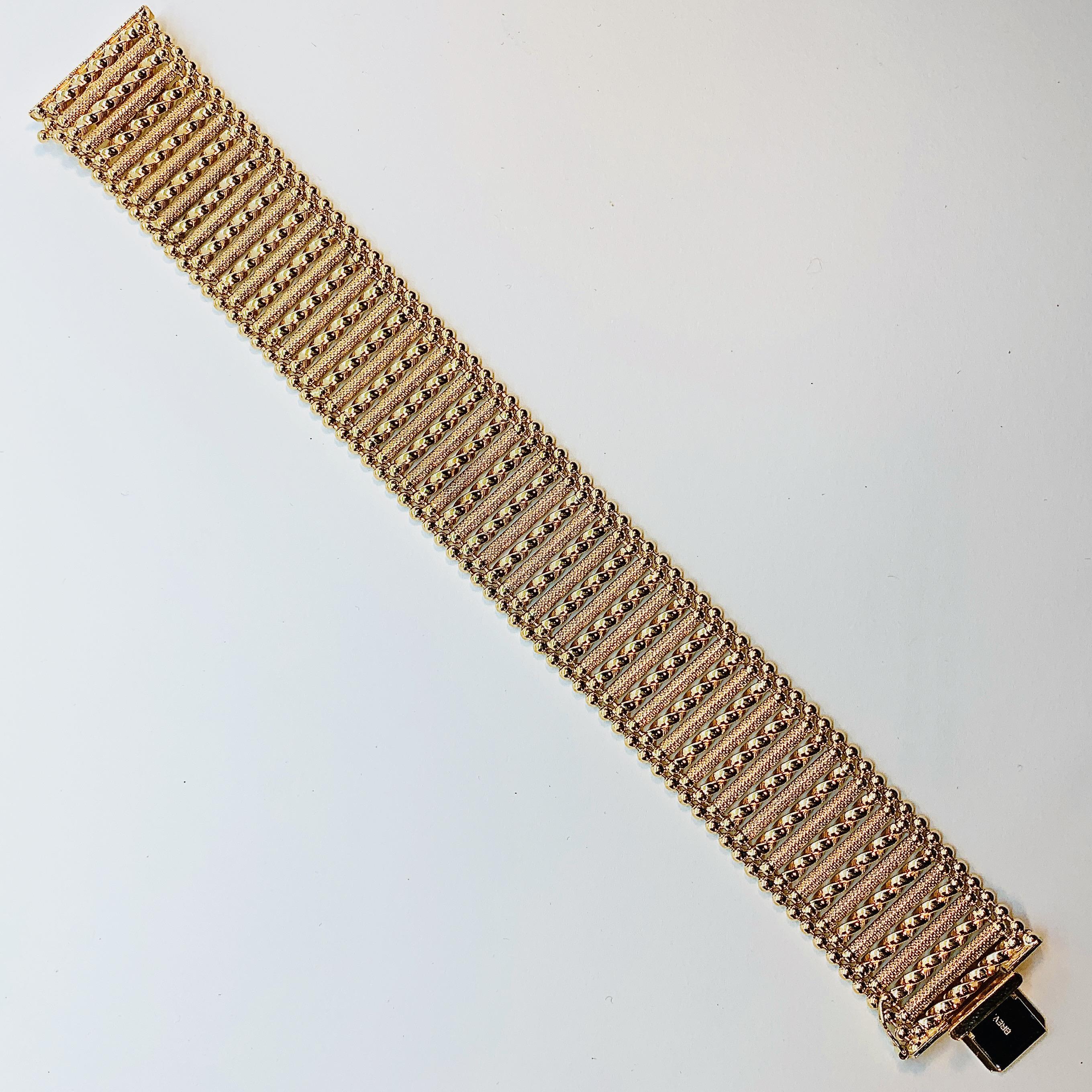 Rope Ladder Cuff Bracelet in 18 Karat Yellow Gold by UnoAErre In Excellent Condition In Sherman Oaks, CA