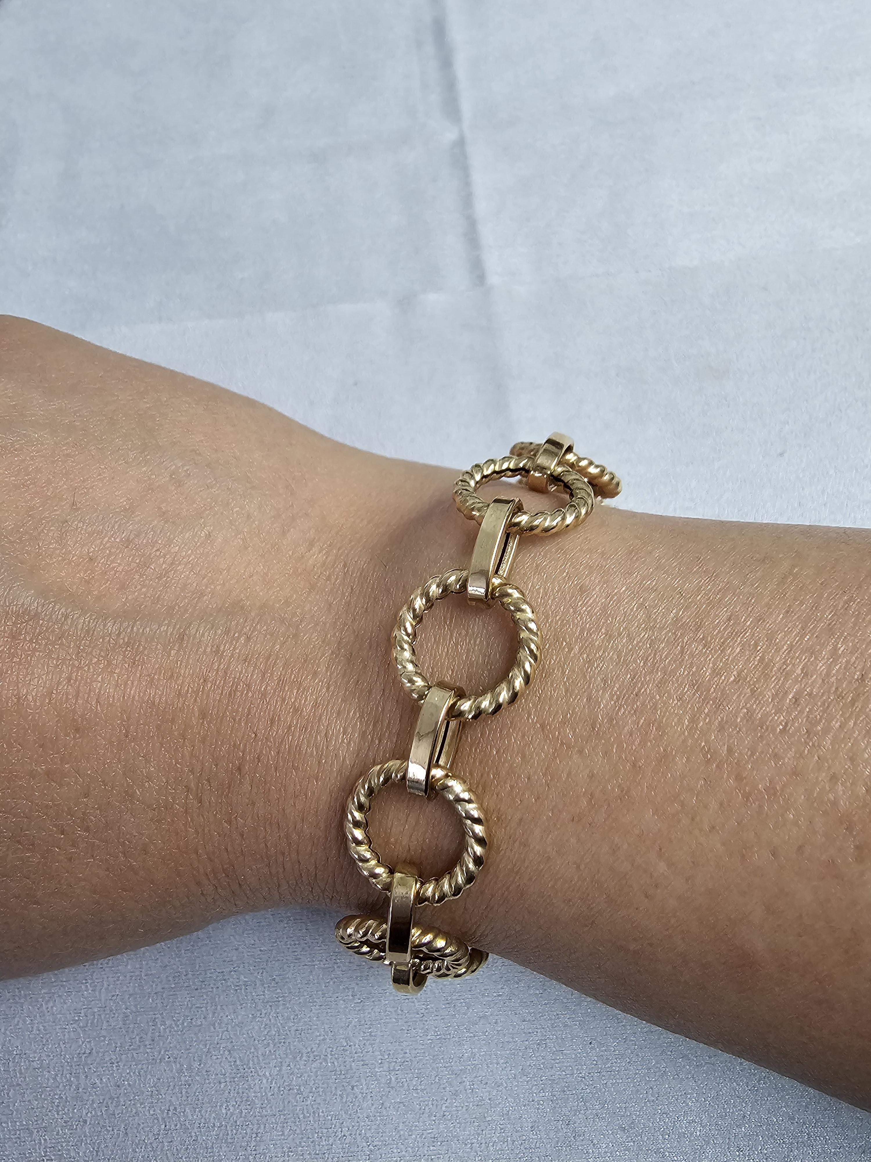 ♥ Product Summary ♥

Details: Rope Link Flex Bracelet
Metal: 14k Yellow Gold
Weight: 7 grams
Width: 15mm
Length: 8 inches
Closure: Spring Ring

Bracelet is solid 14k Gold, not filled or plated