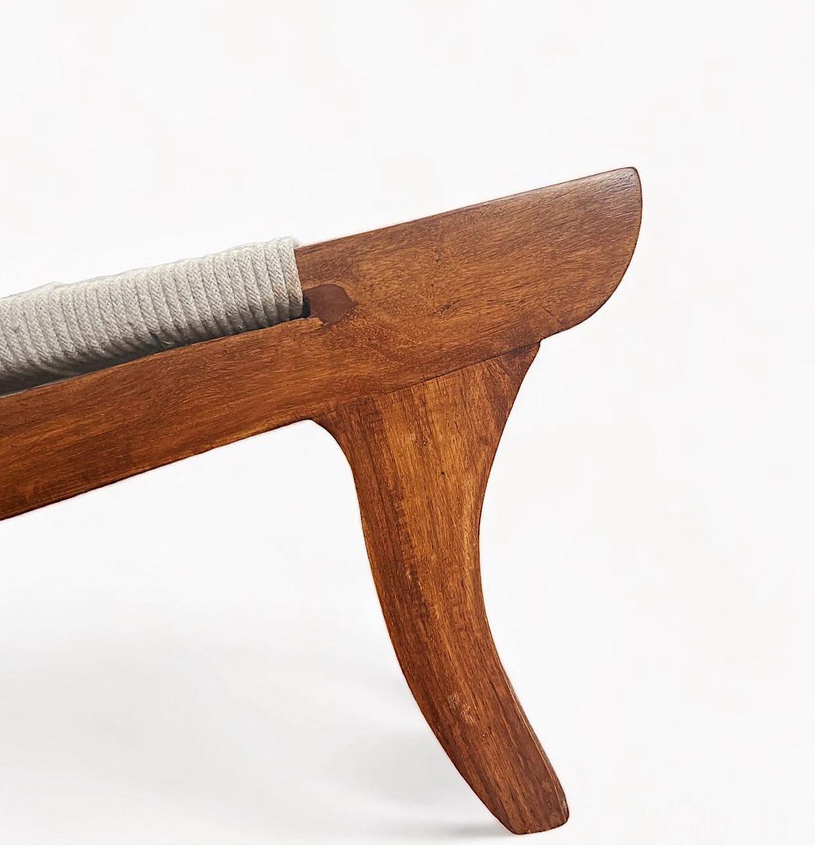 Indien Chaise longue en corde attribuée à Pierre Jeanneret en vente