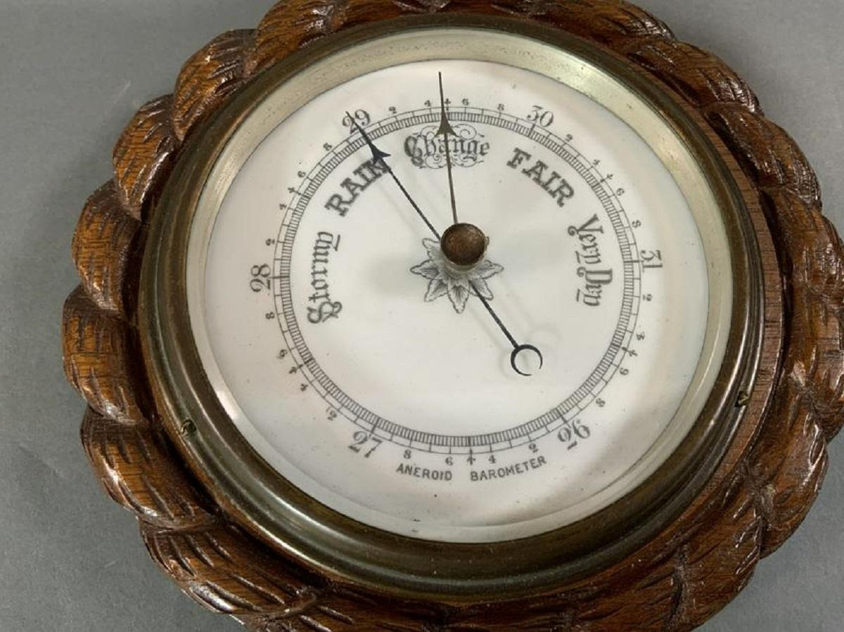 Rope Twist Barometer with Porcelain Face In Good Condition In Norwell, MA